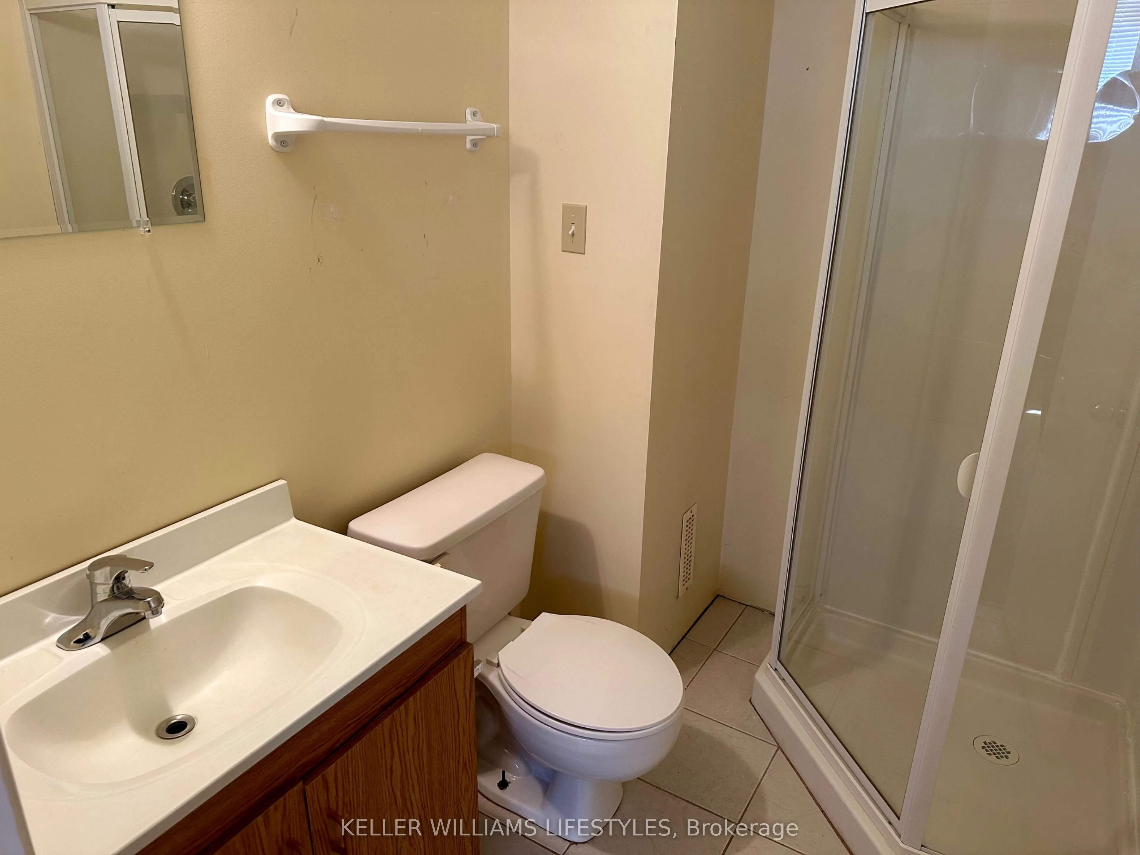 89 Highview Avenue E, #26