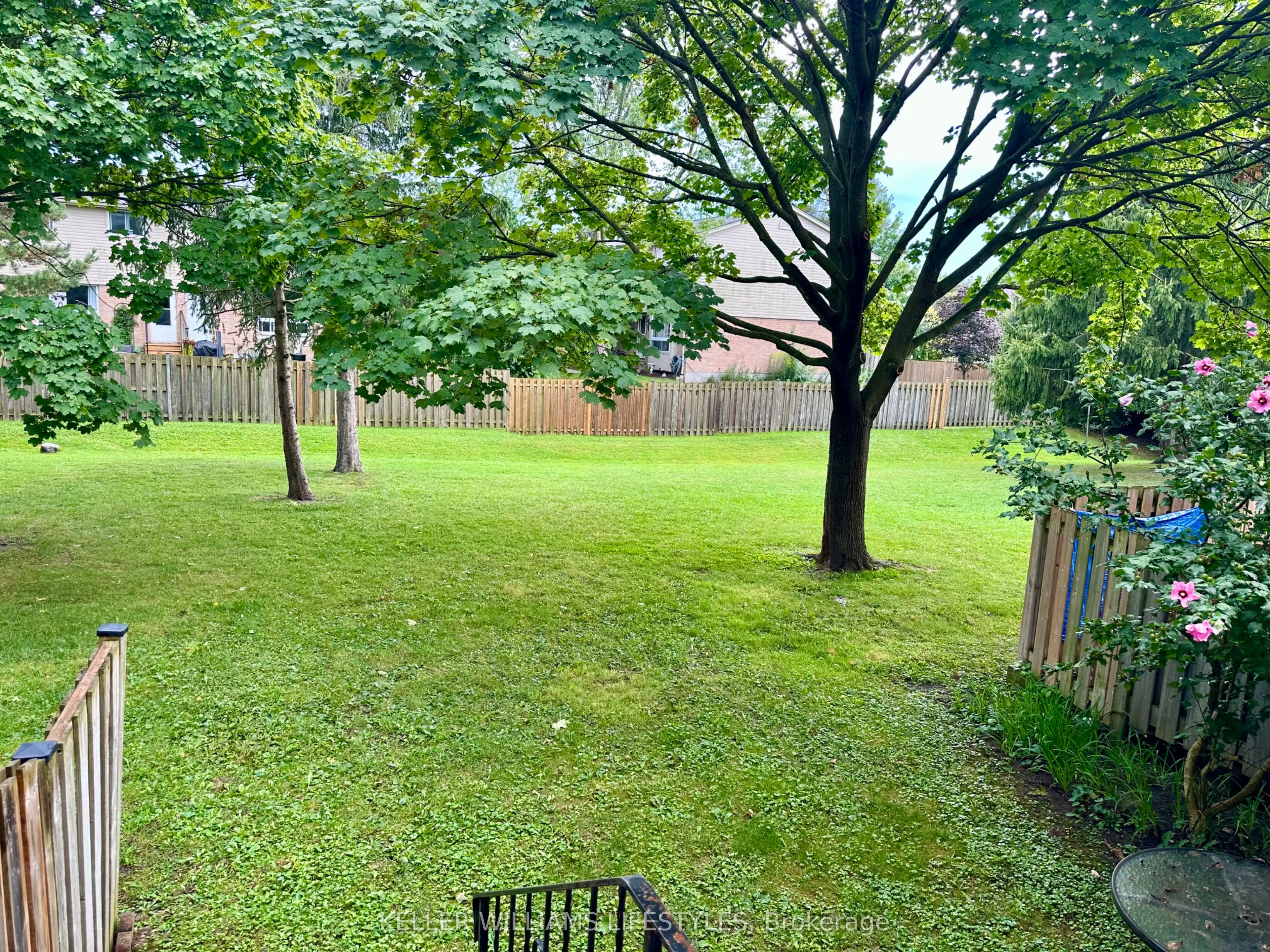 89 Highview Avenue E, #26