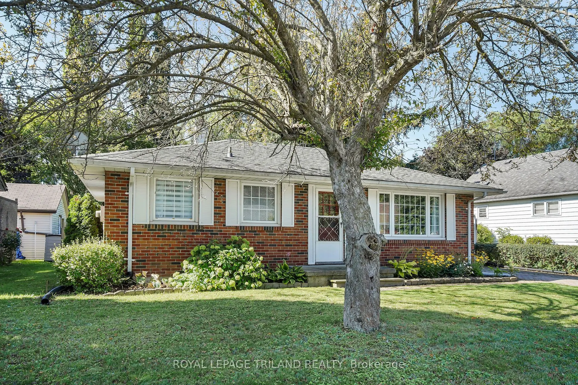 61 Churchill Crescent
