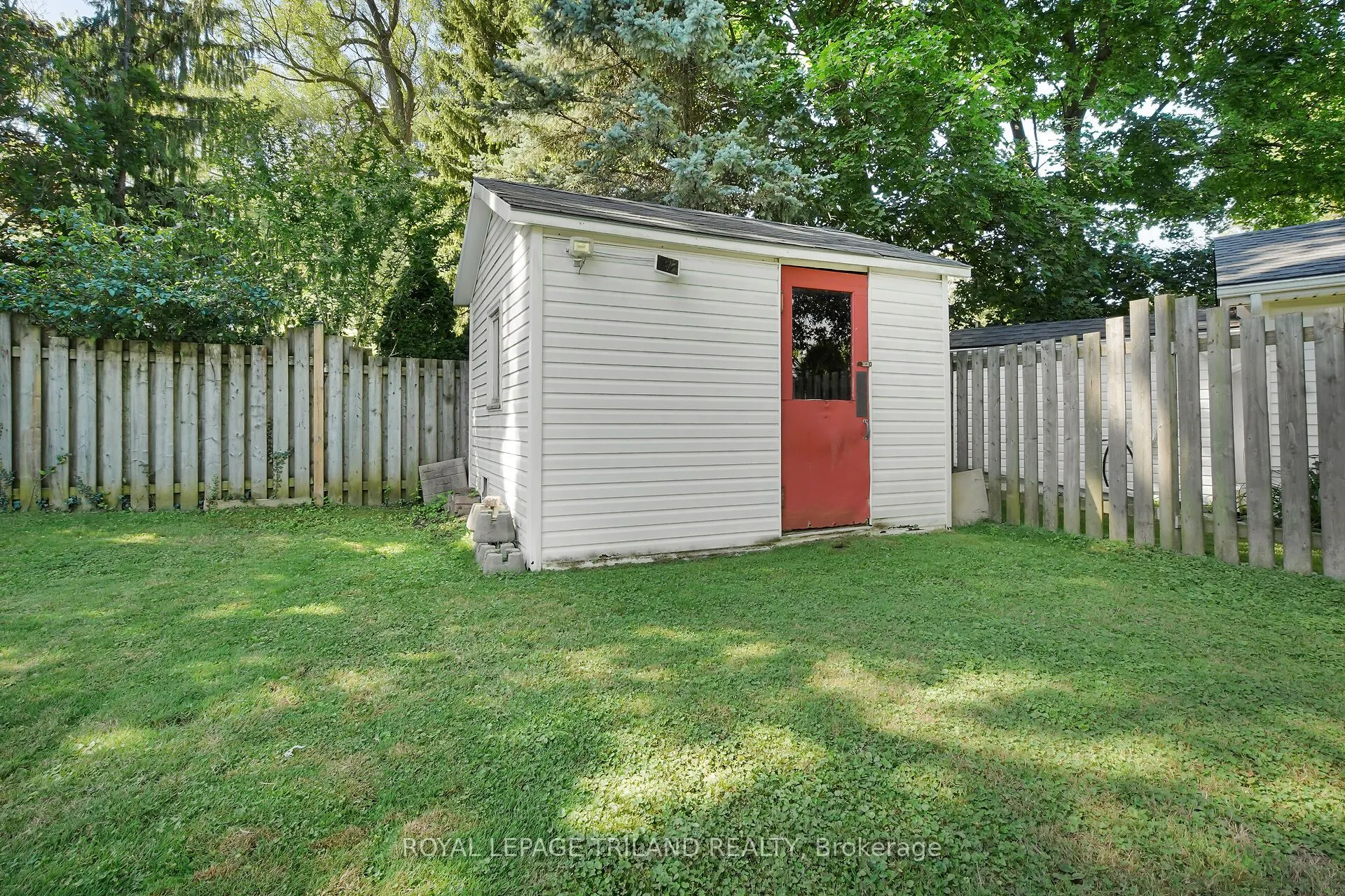 61 Churchill Crescent