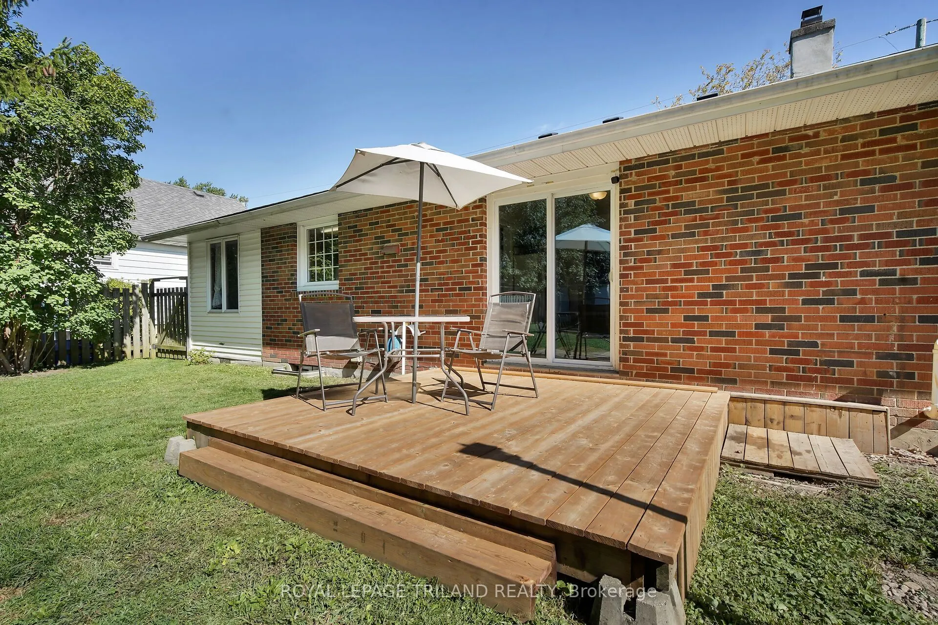 61 Churchill Crescent