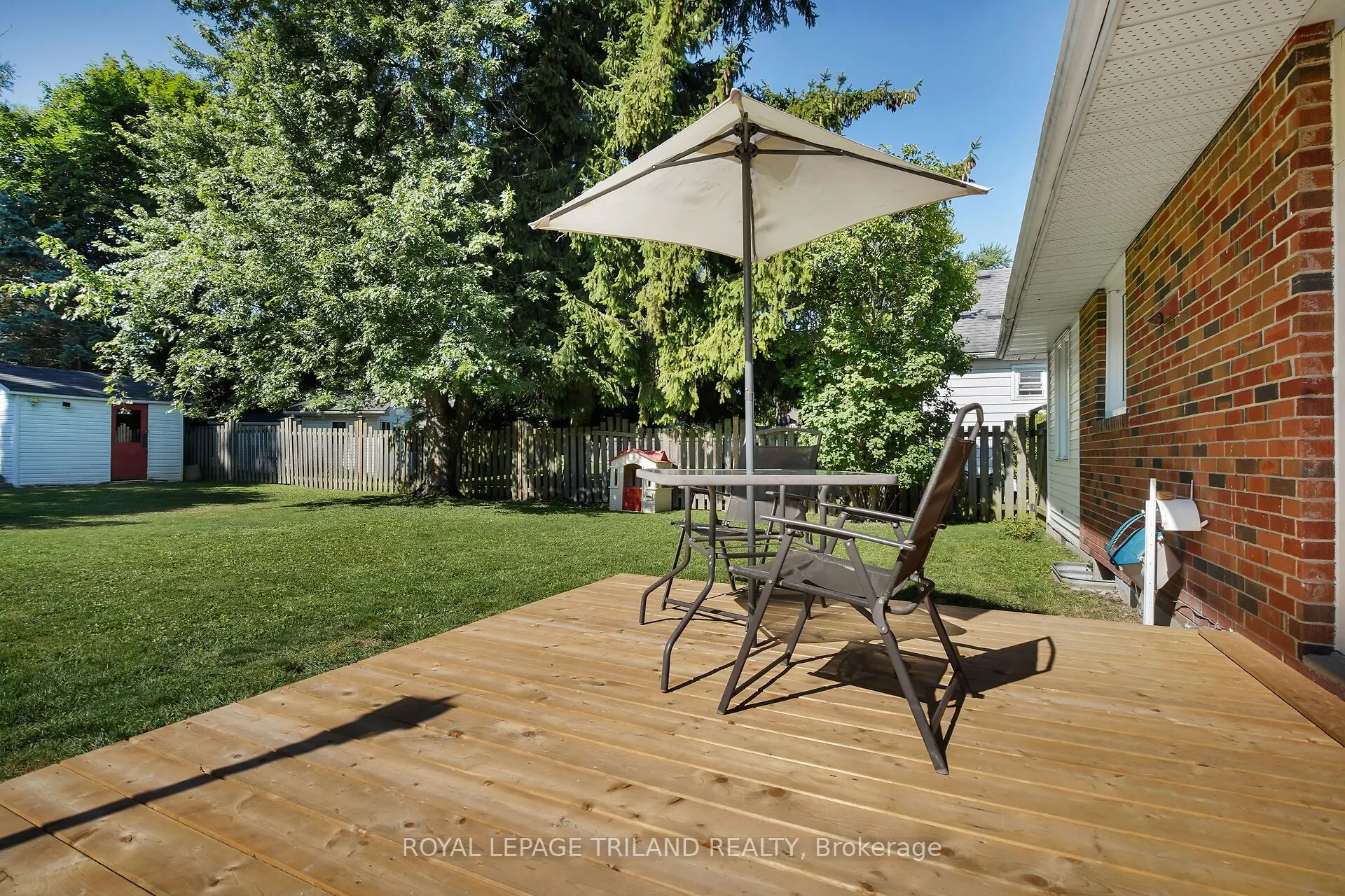 61 Churchill Crescent