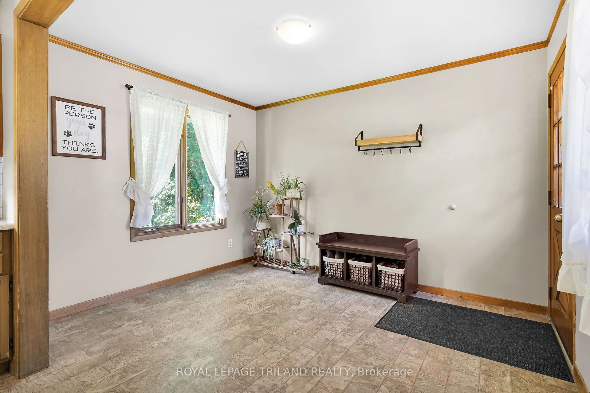 61 Churchill Crescent