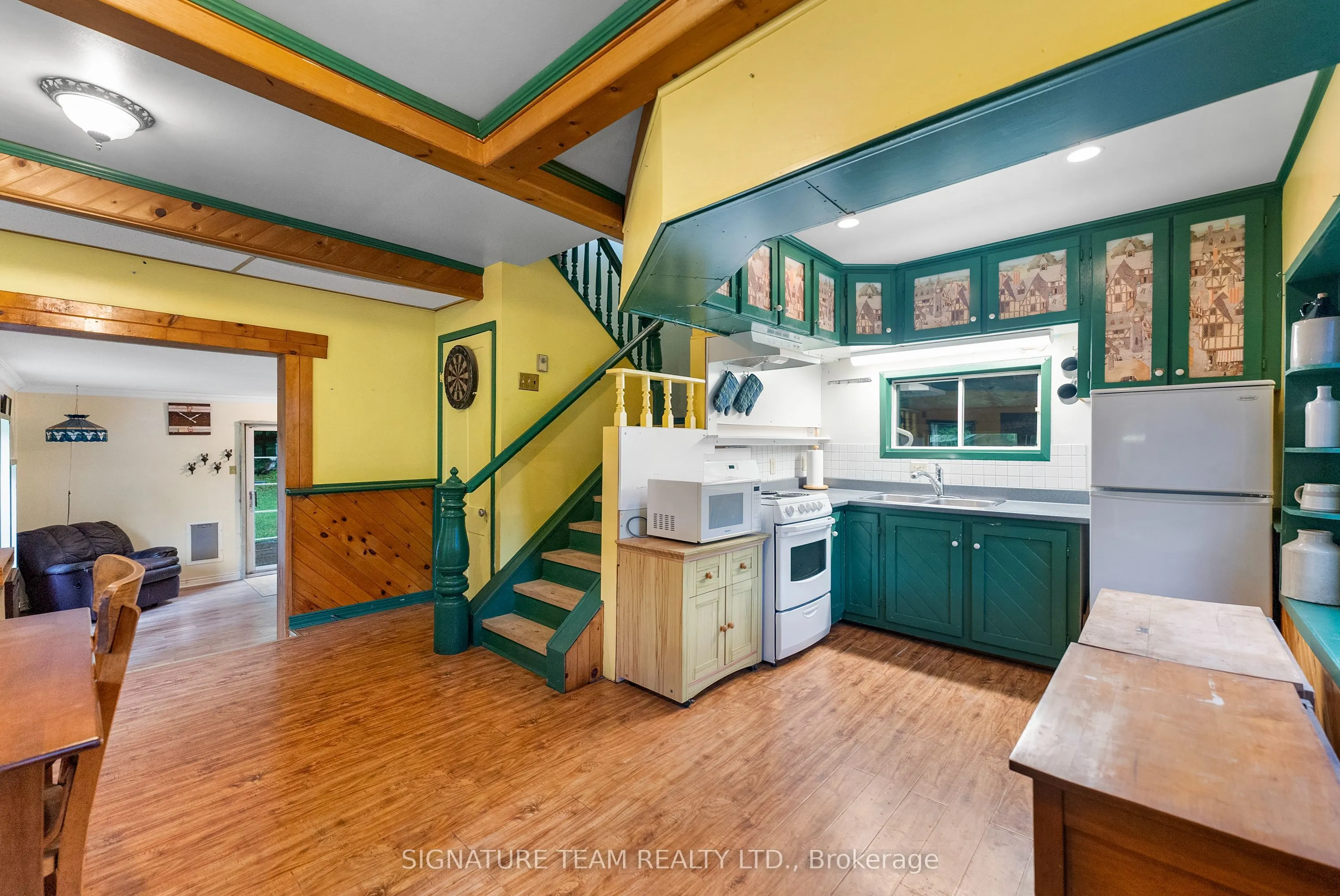 3360 Foymount Road