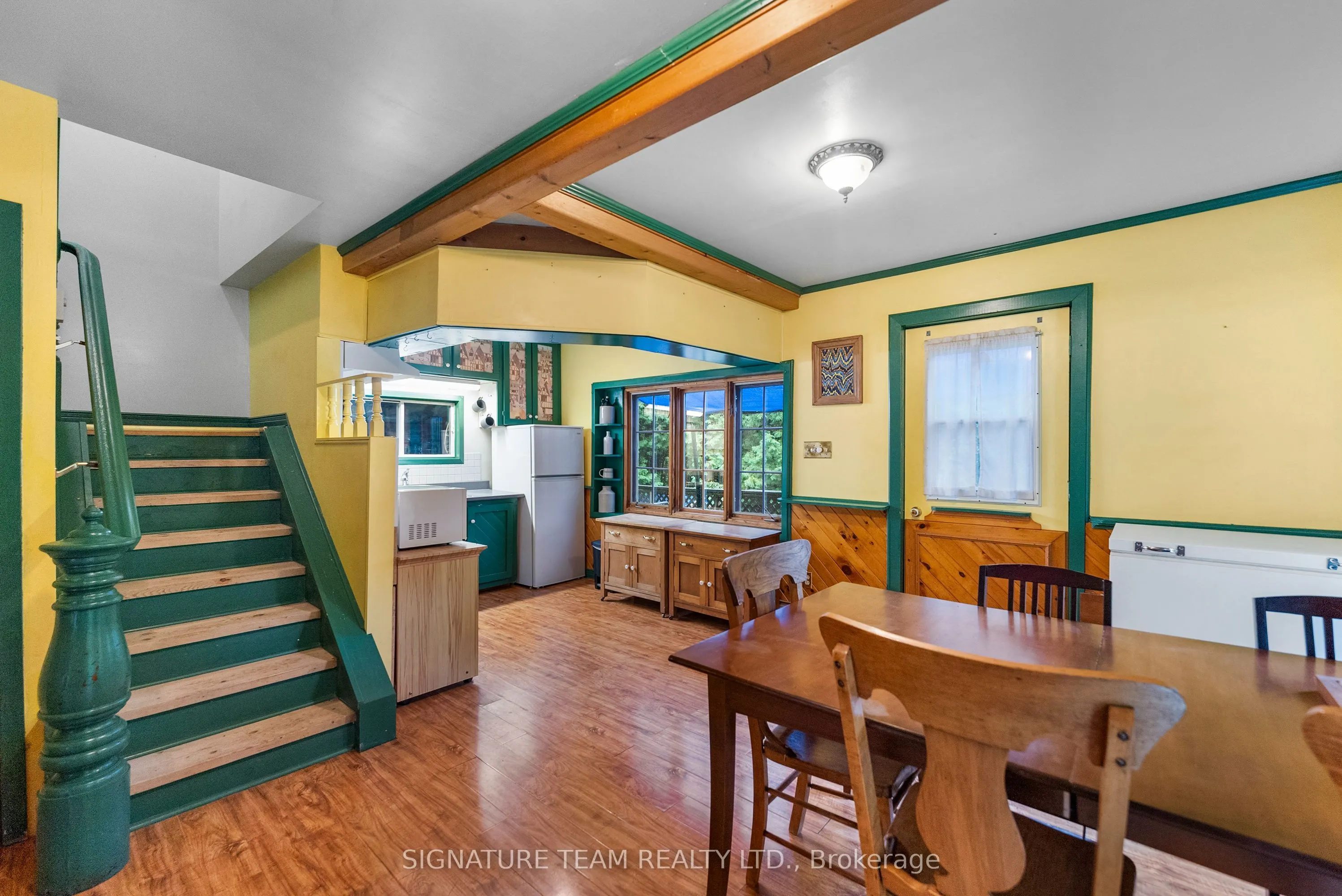 3360 Foymount Road