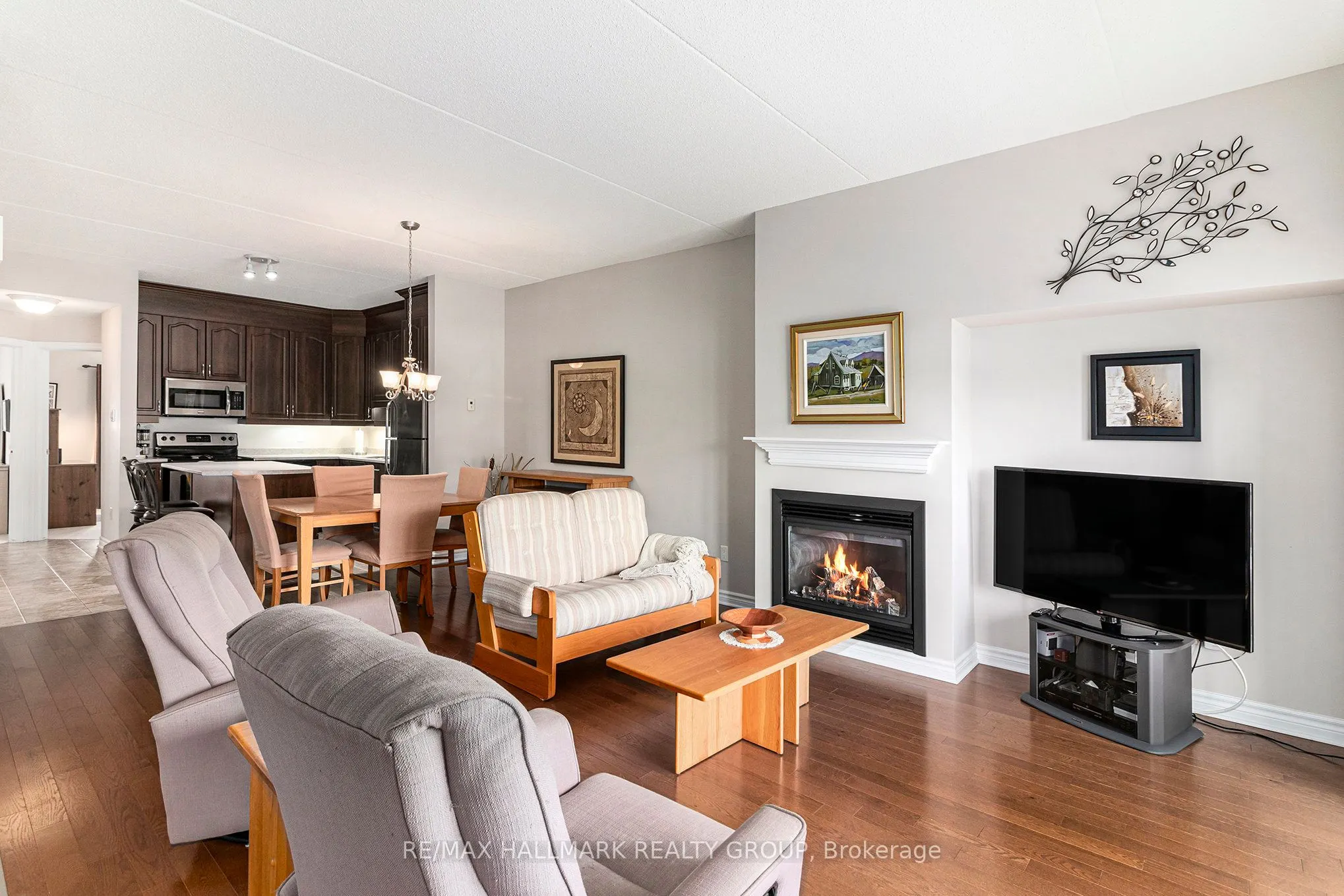201 Eliot Drive, #404