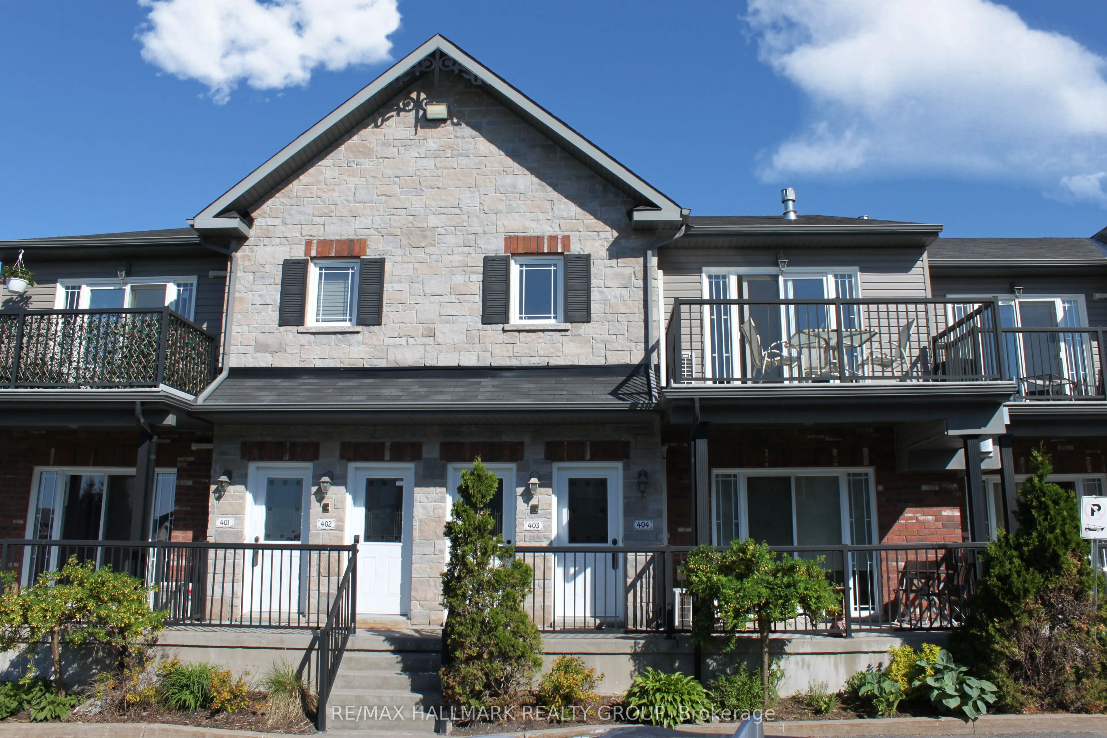 201 Eliot Drive, #404