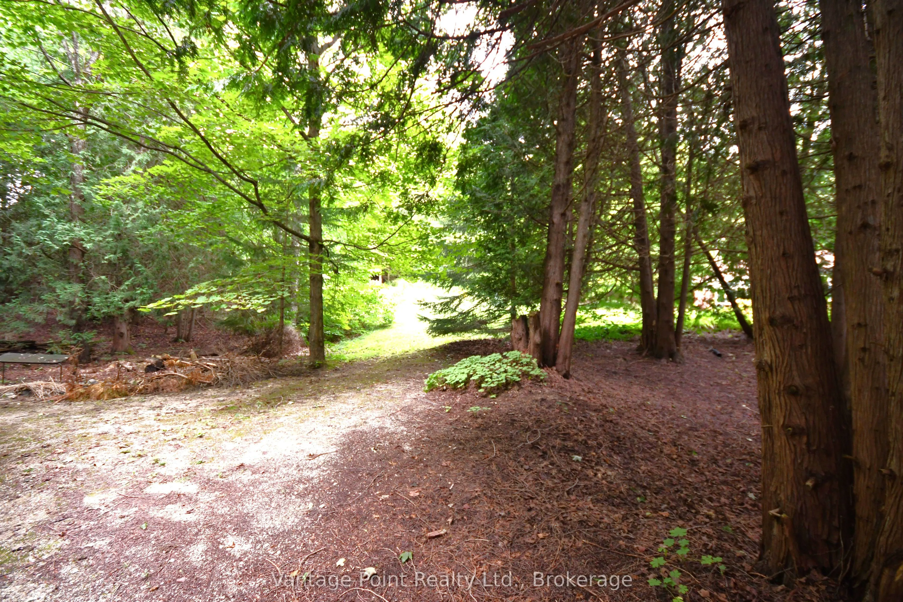 574256 40 Side Road