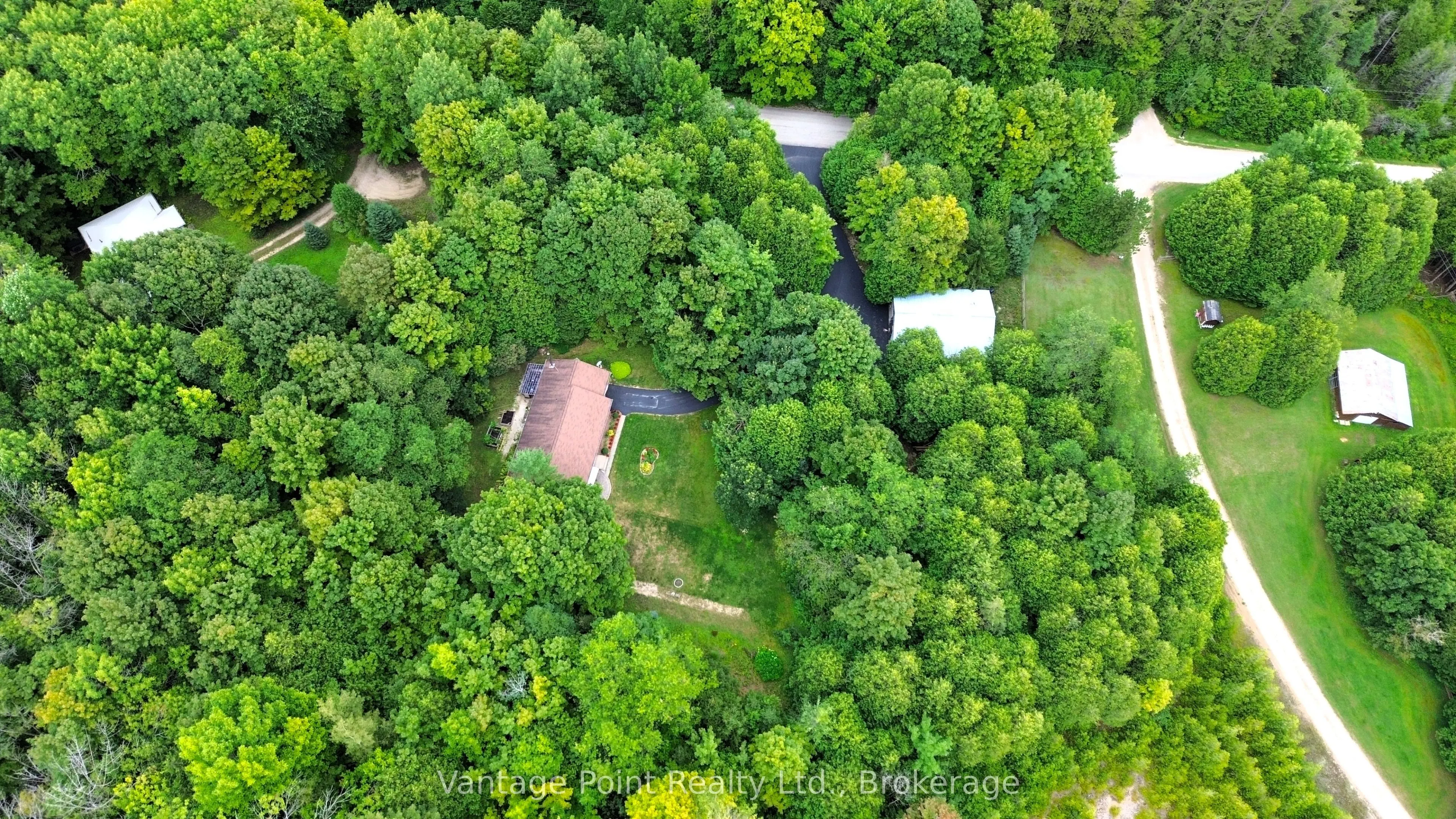 574256 40 Side Road