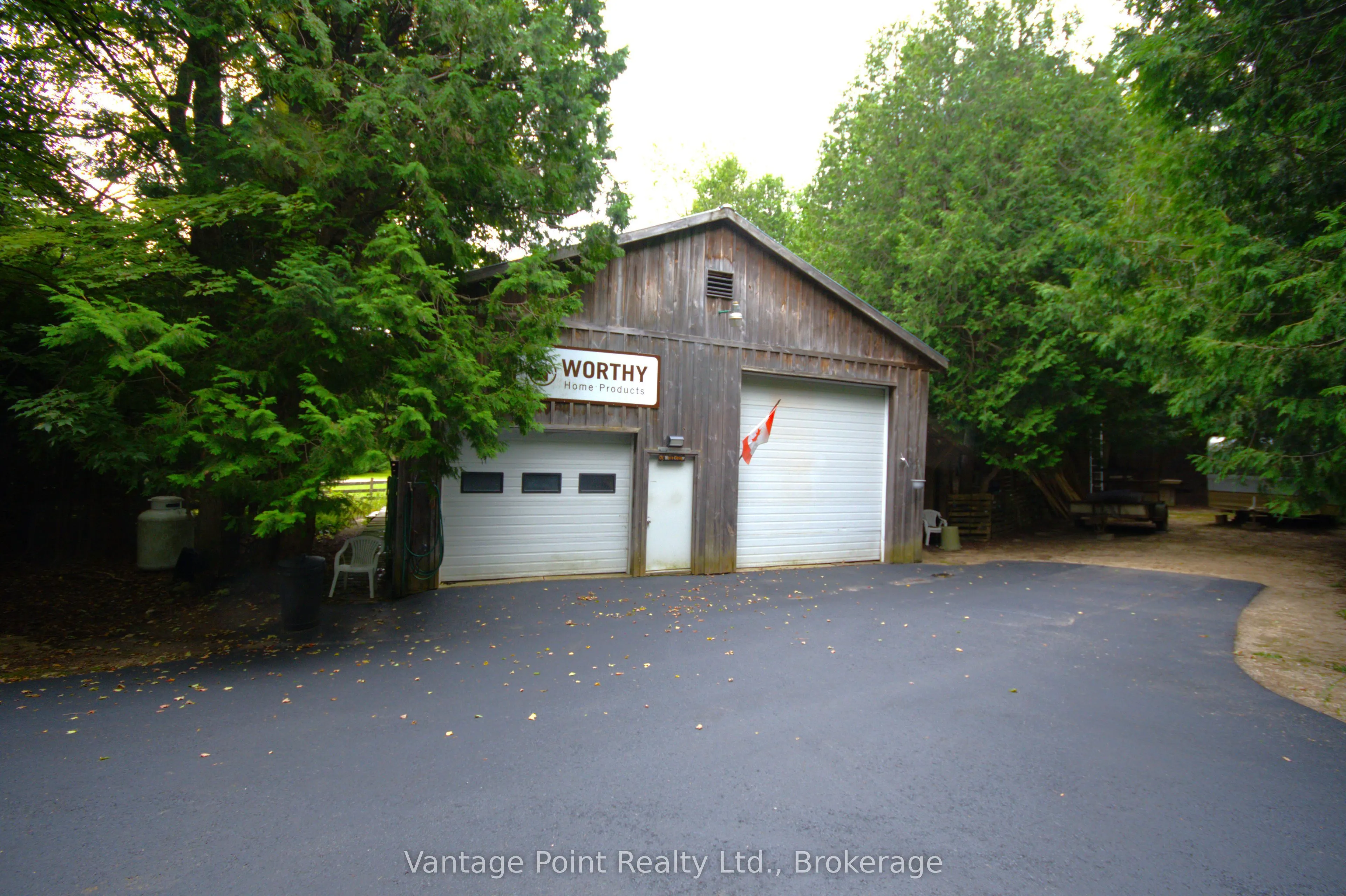 574256 40 Side Road