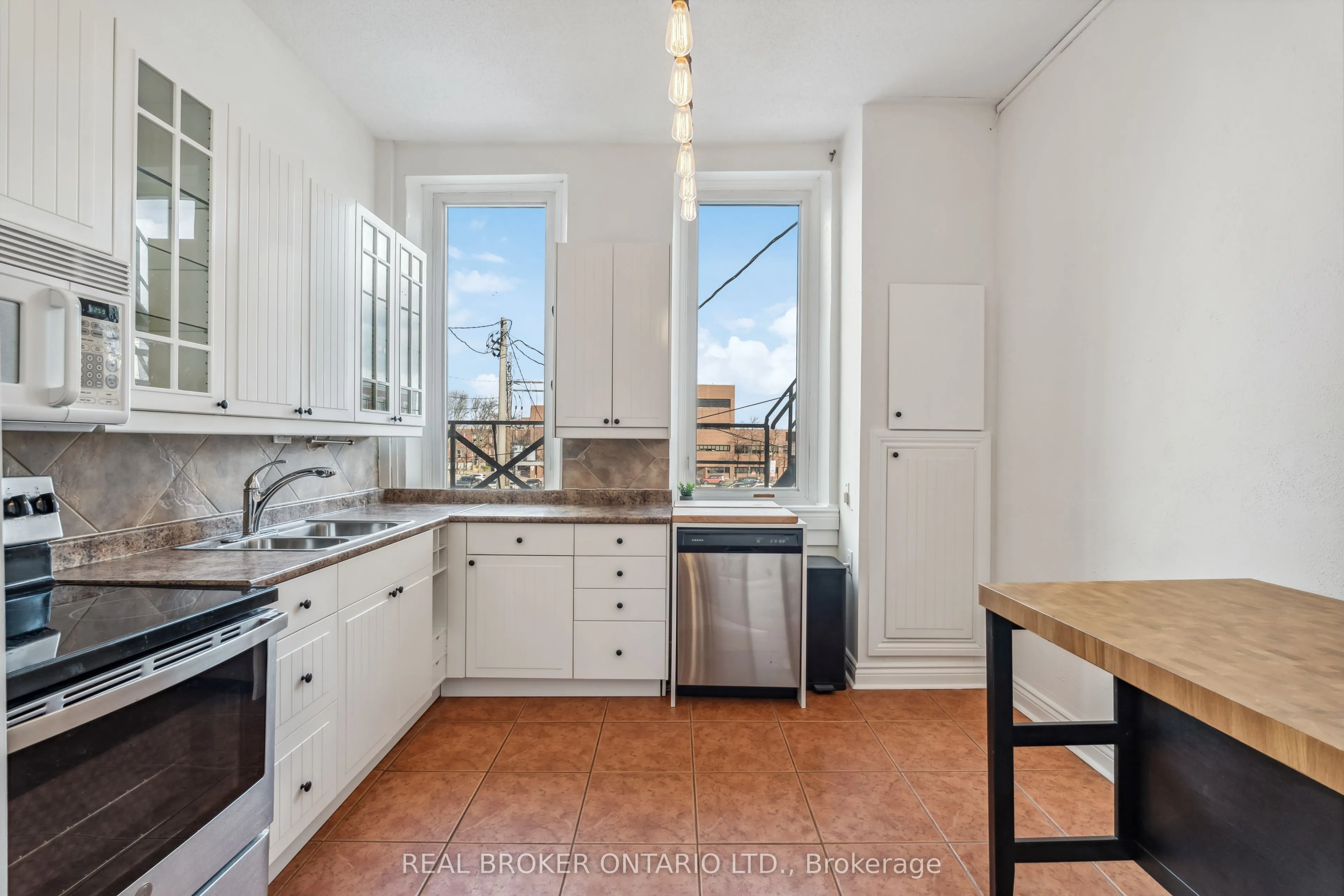 197 King Street E, #Apt 2