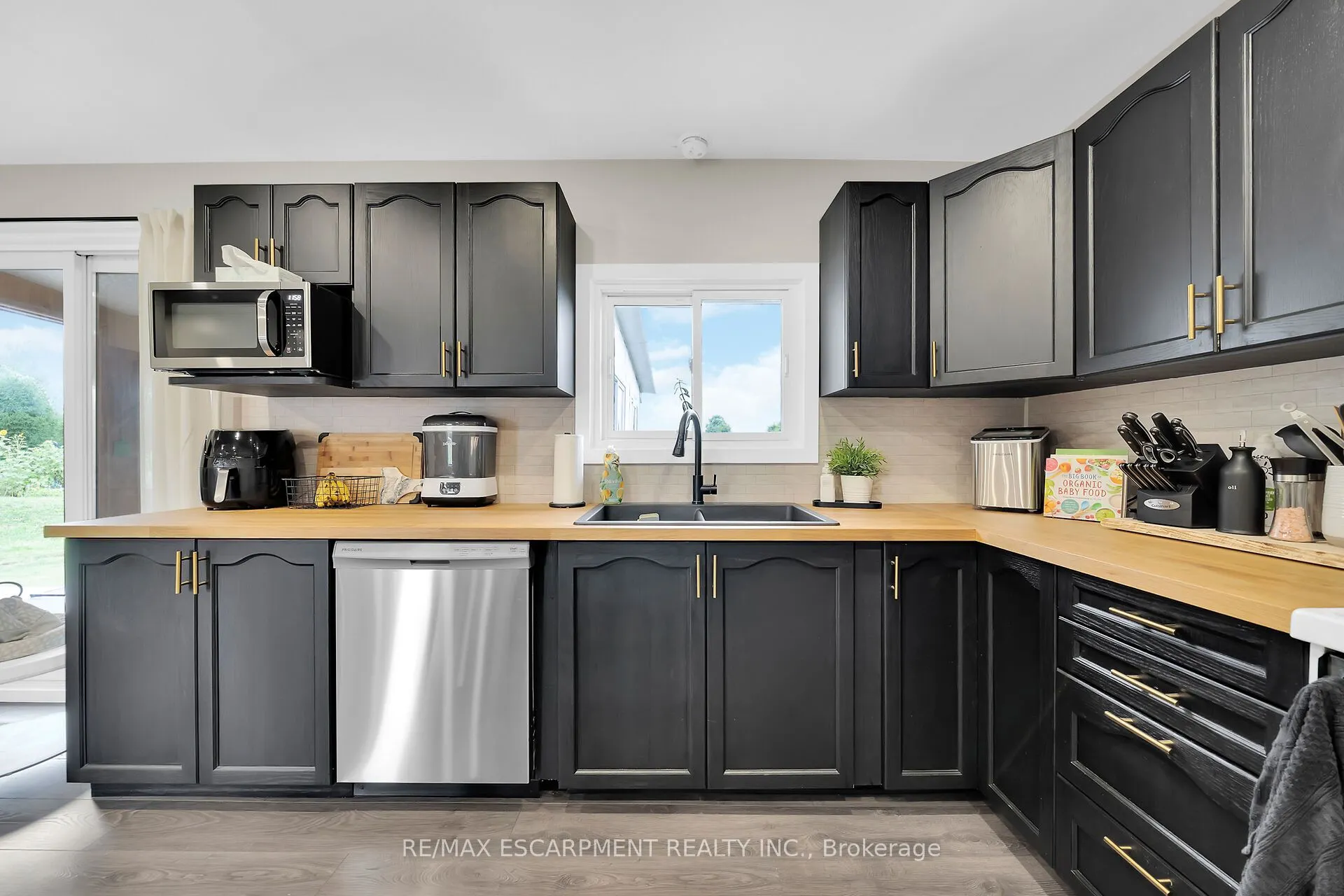 1073 Concession 6 Woodhouse Road