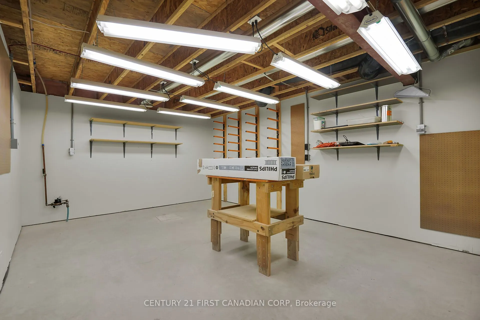 43 Capulet Walk, #36