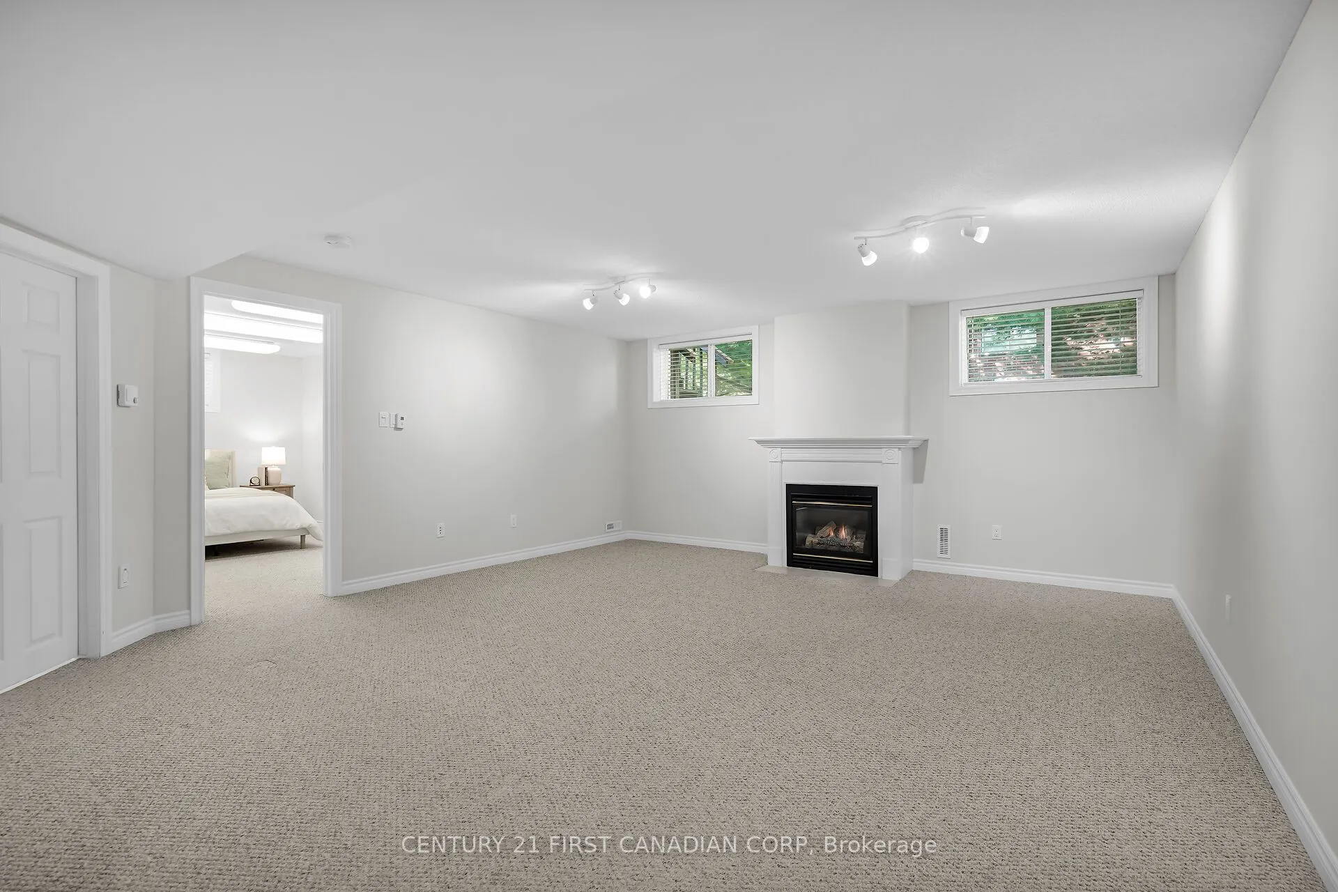 43 Capulet Walk, #36