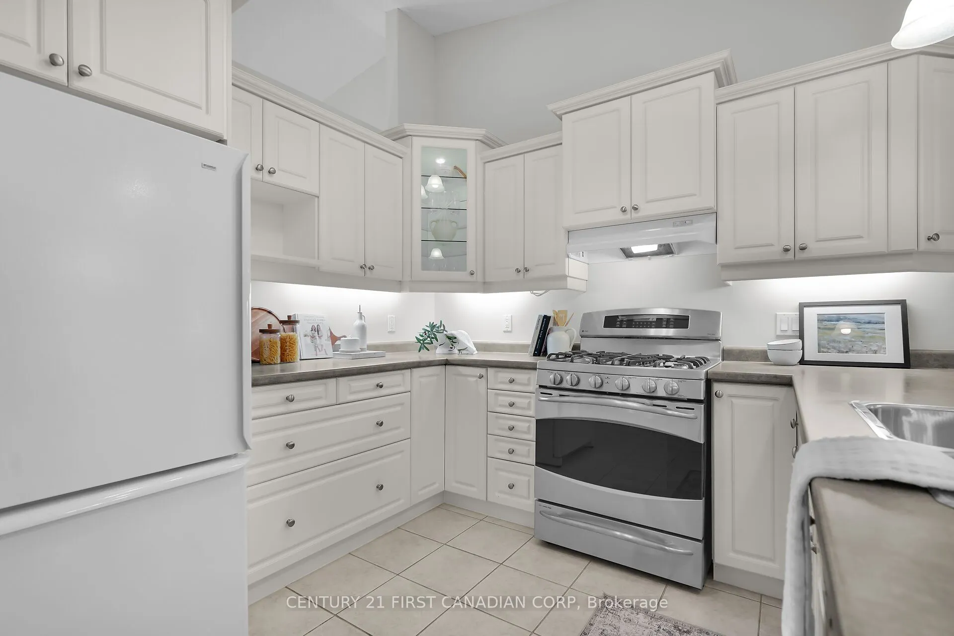 43 Capulet Walk, #36