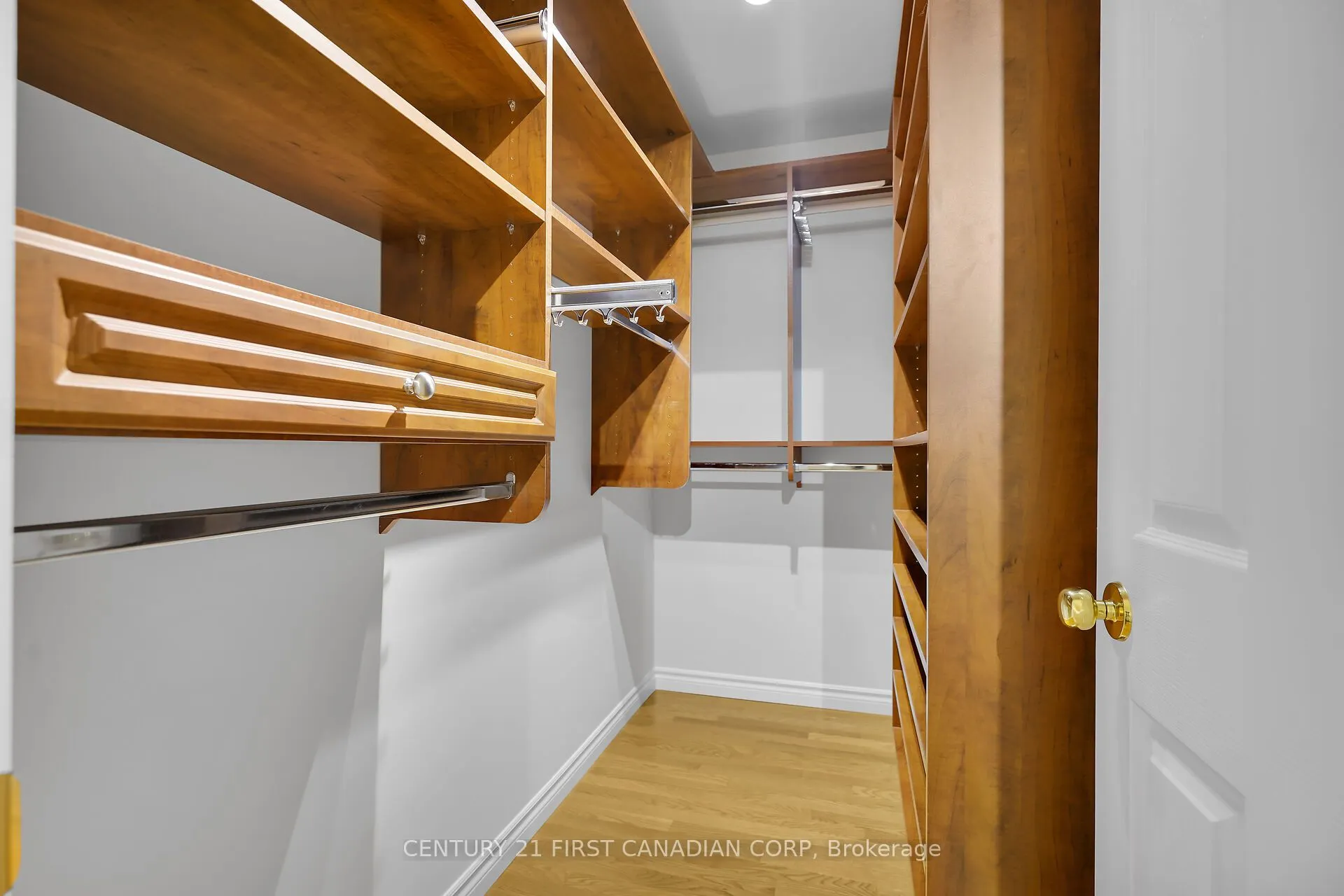 43 Capulet Walk, #36