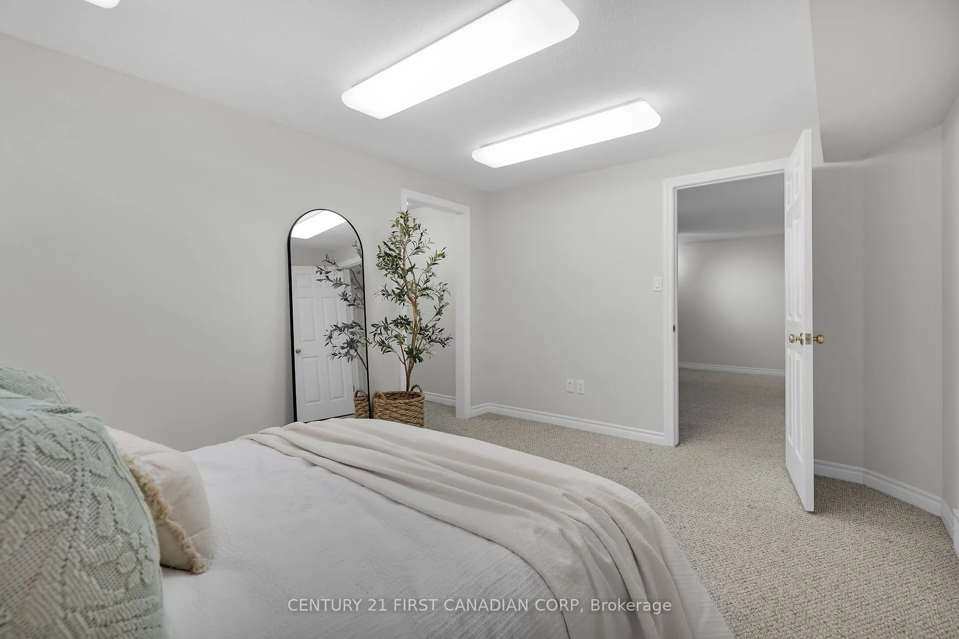 43 Capulet Walk, #36