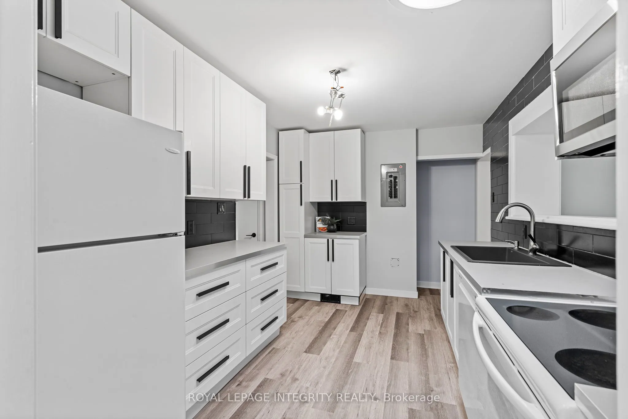 1116 Cline Crescent