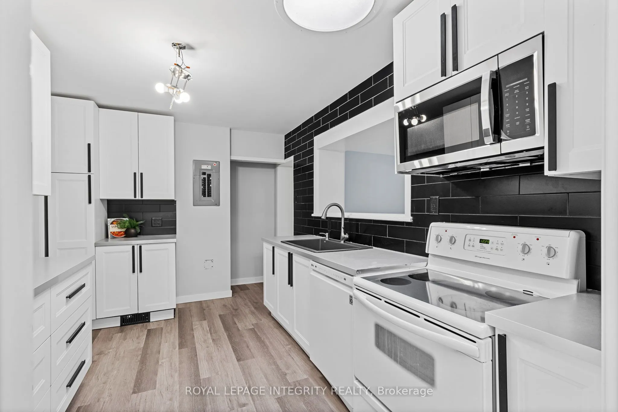 1116 Cline Crescent