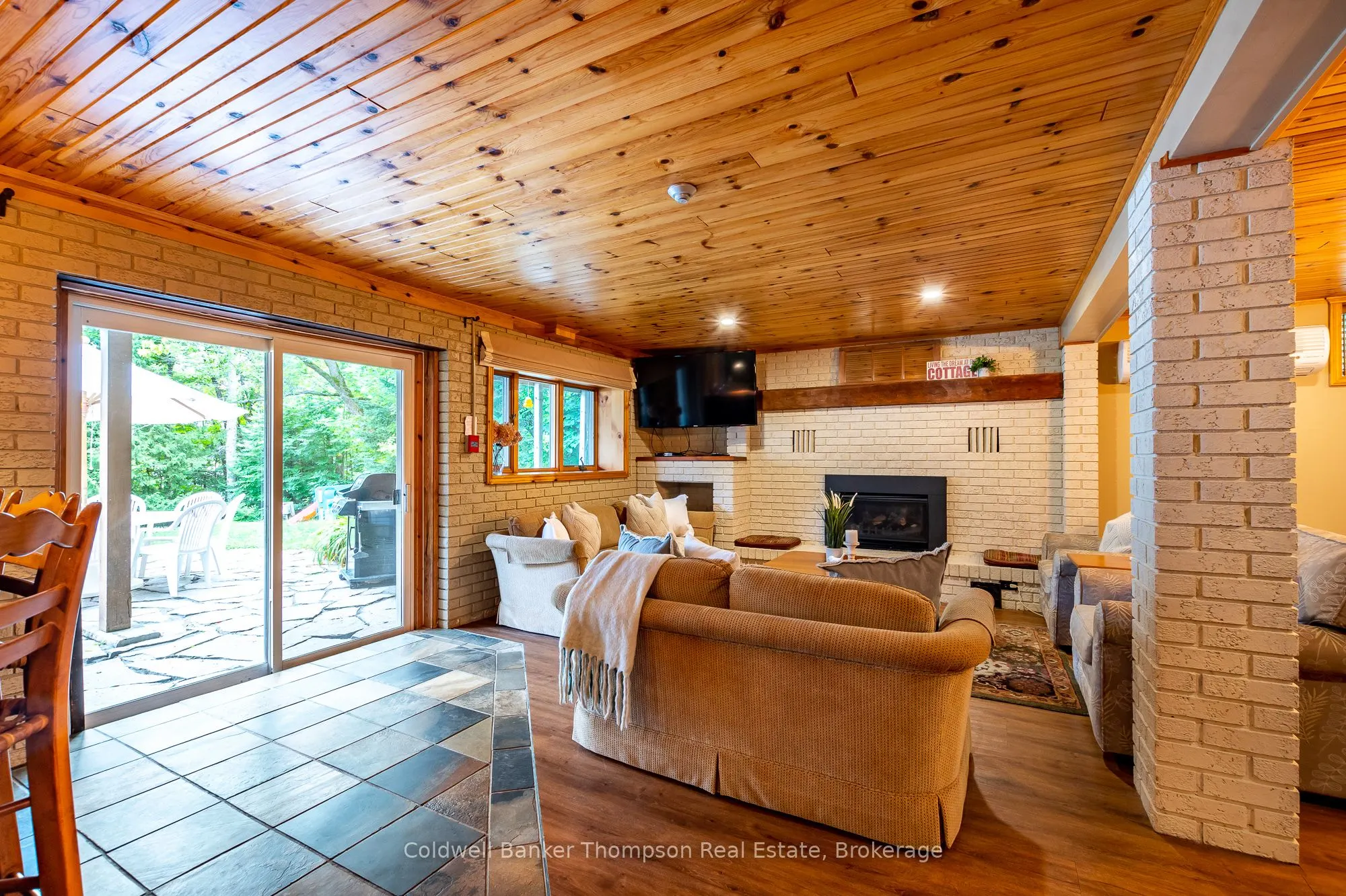 415 GRASSMERE RESORT Road