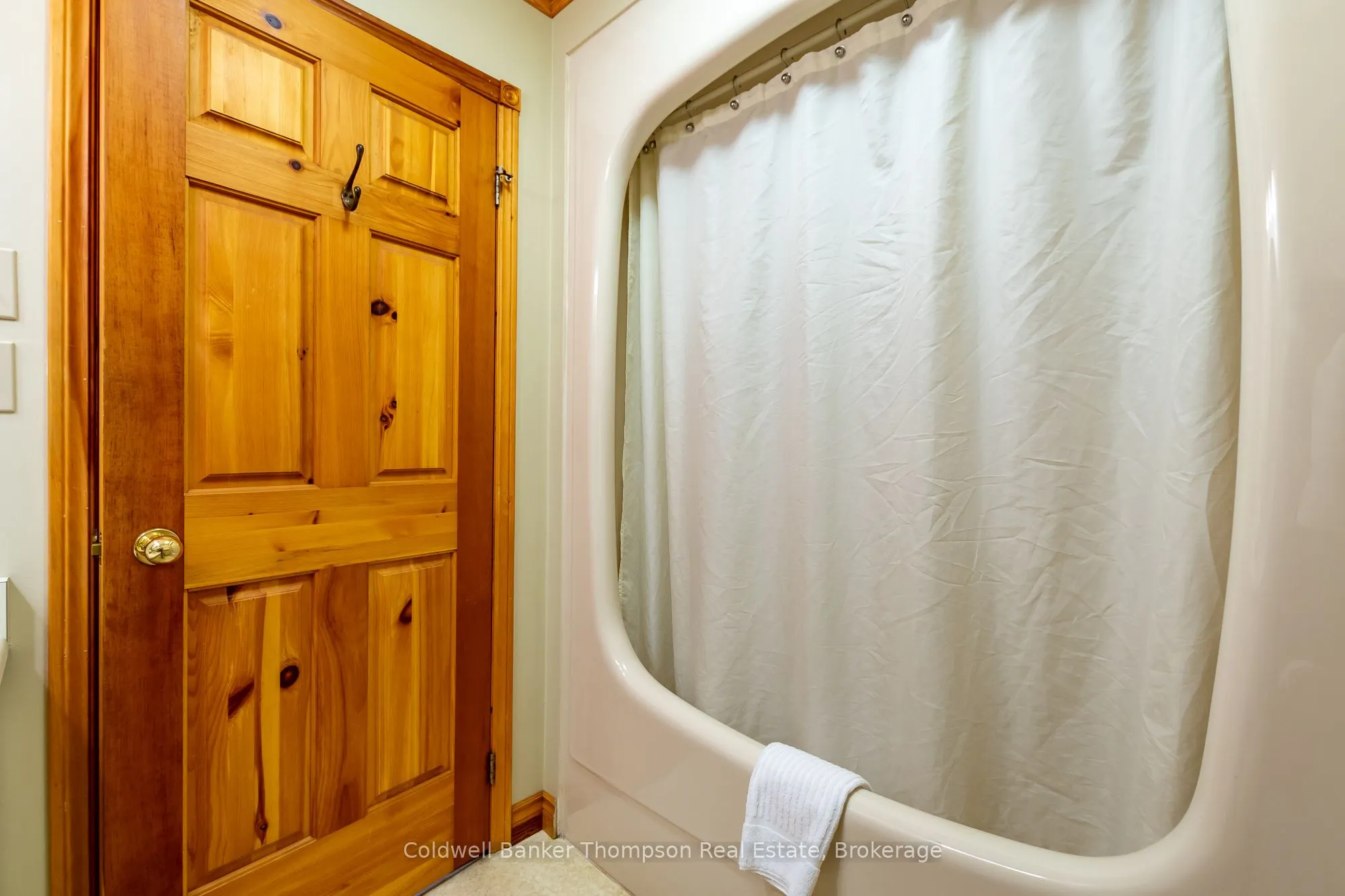 415 GRASSMERE RESORT Road