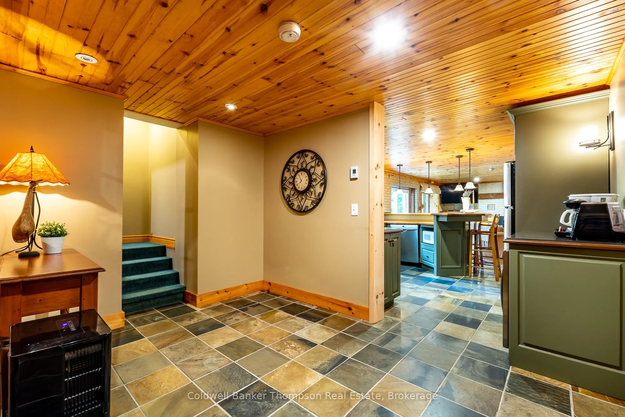 415 GRASSMERE RESORT Road
