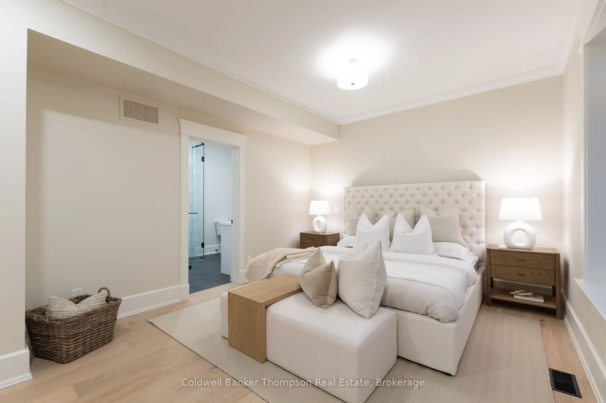 30 Minerva Street W