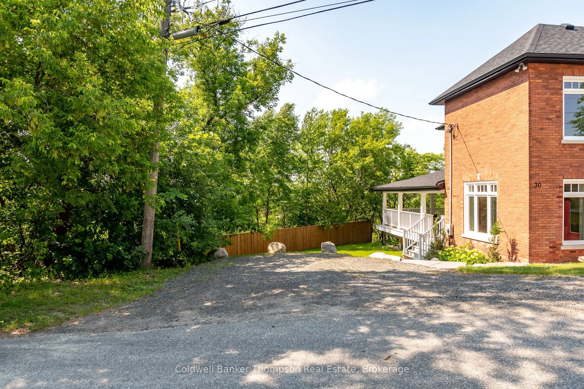 30 Minerva Street W