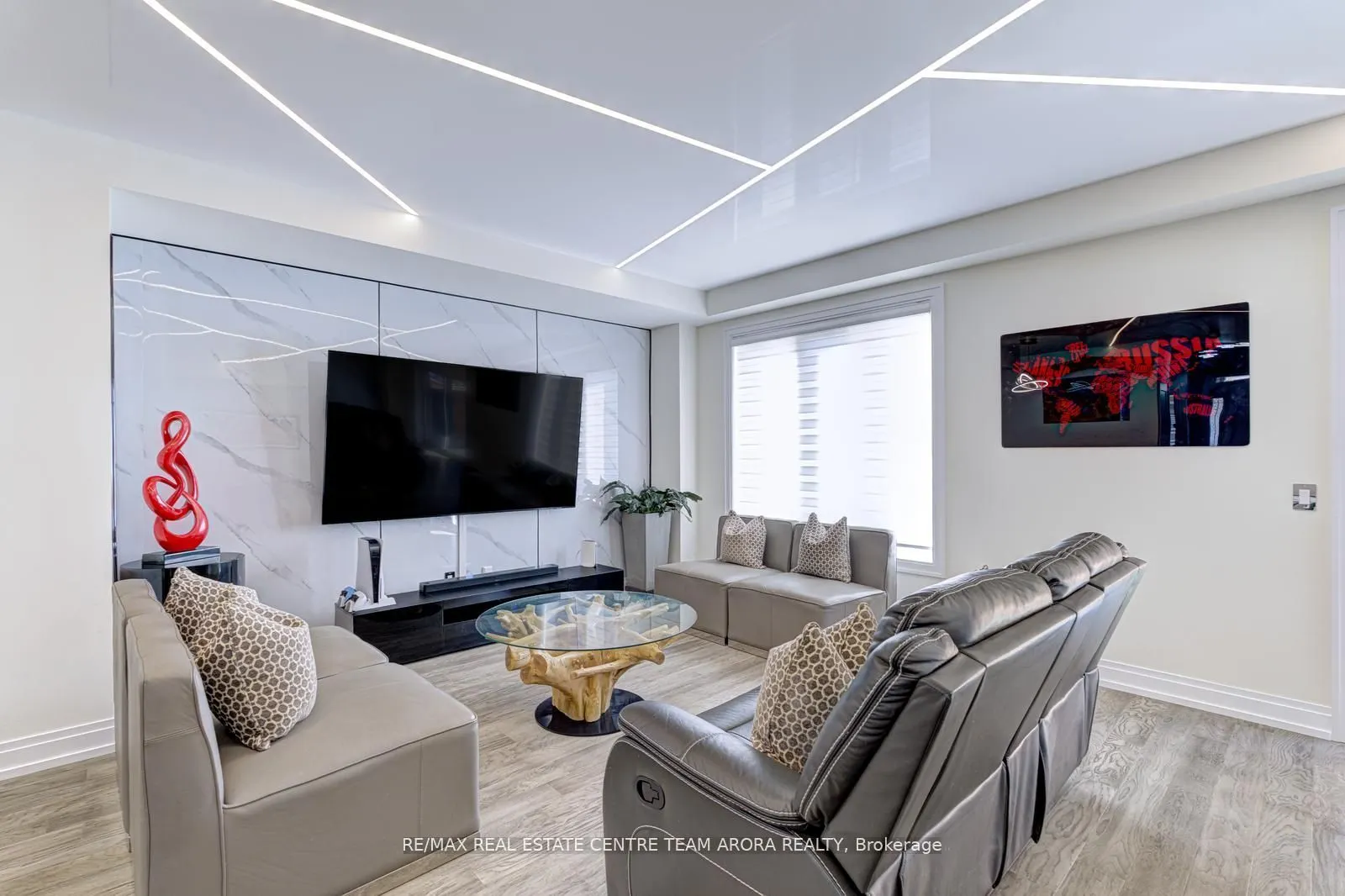 39 Great Fls Boulevard