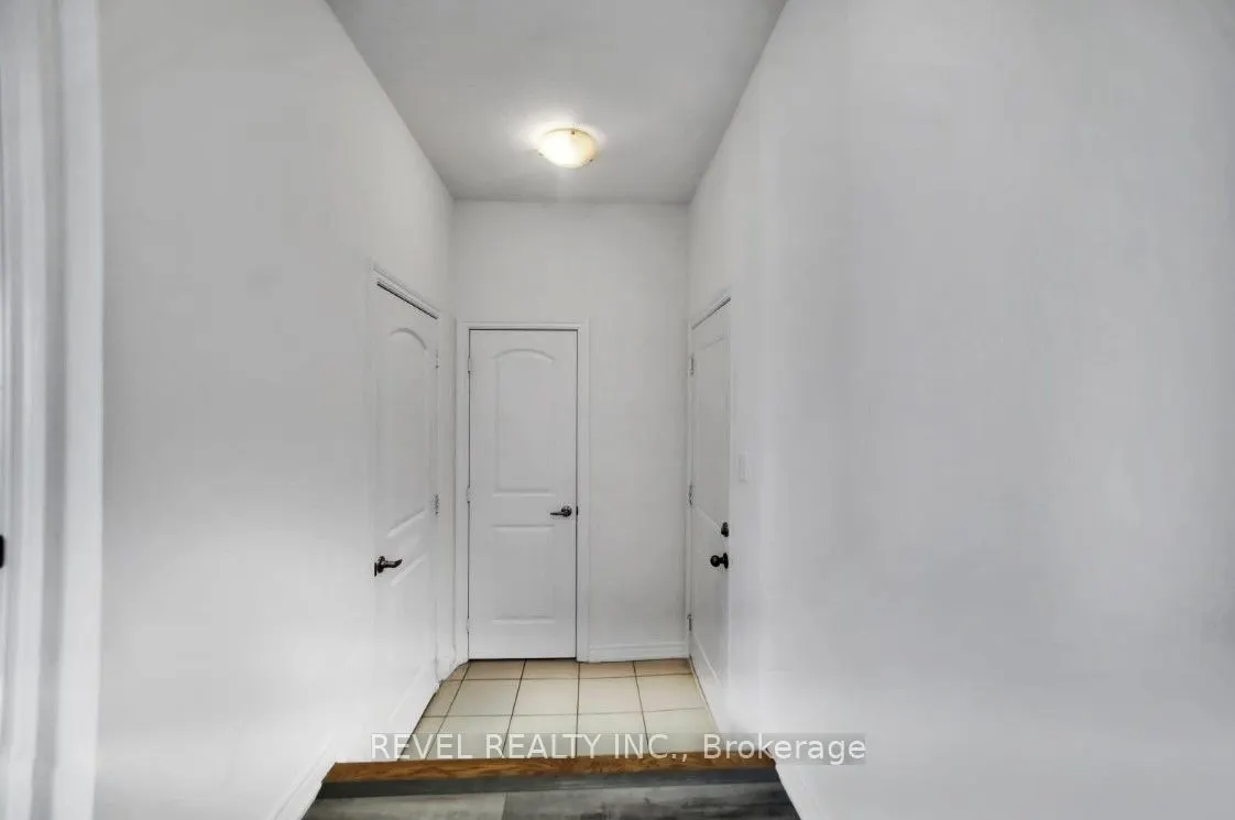 320 Moody Street