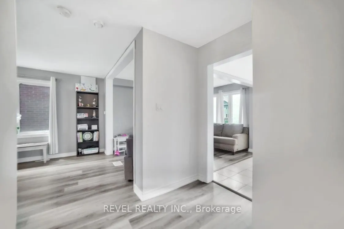 320 Moody Street