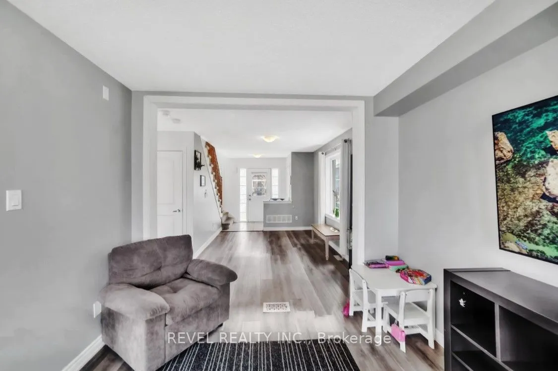 320 Moody Street