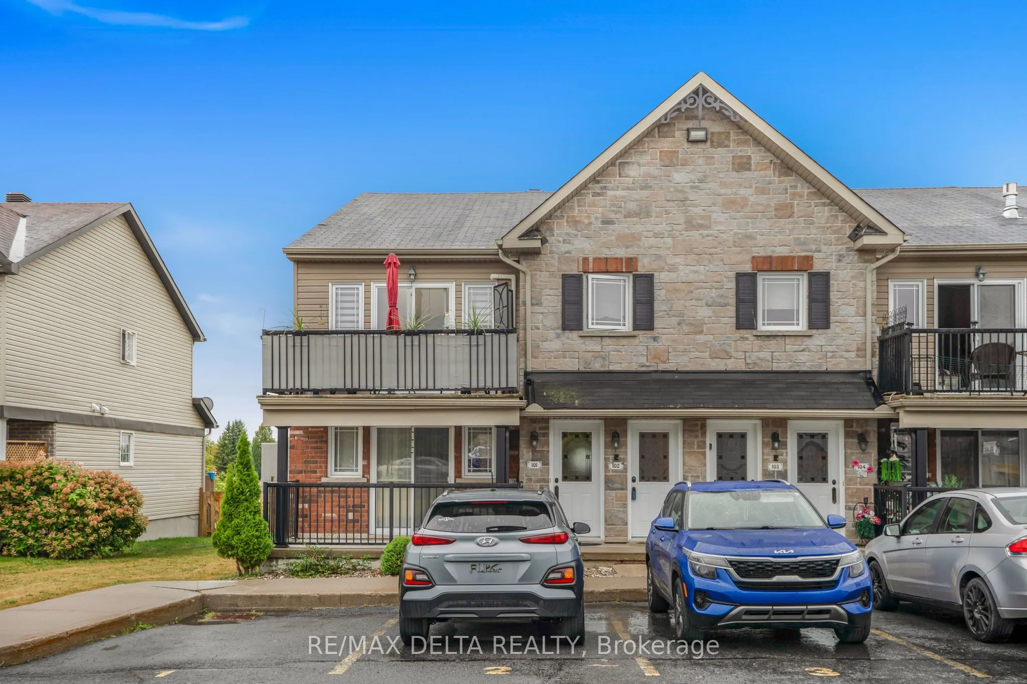189 Eliot Street, #102