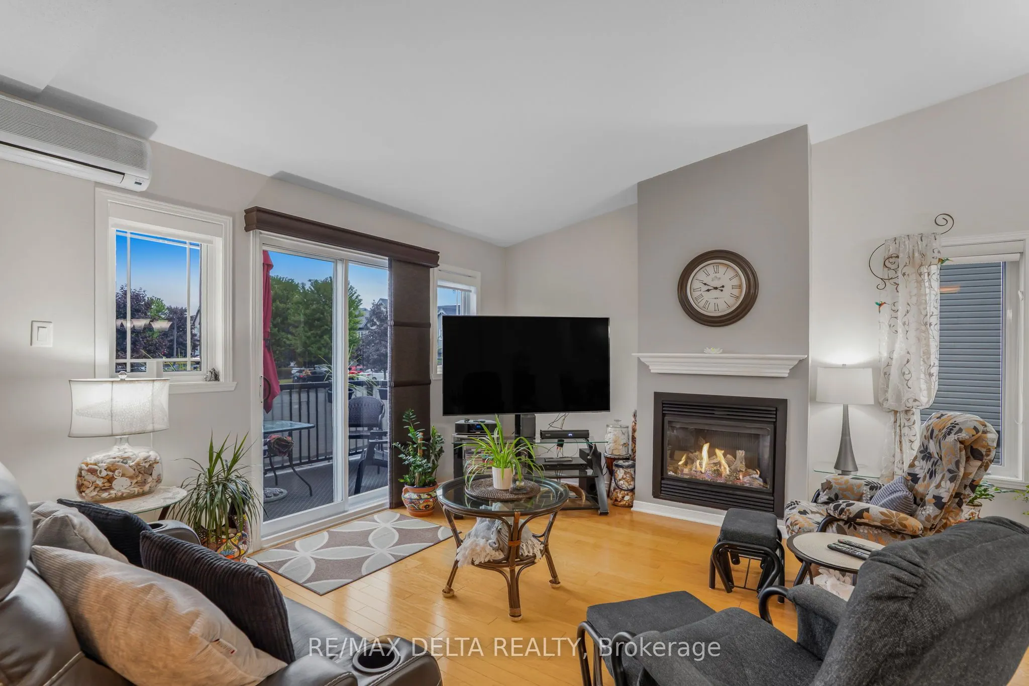 189 Eliot Street, #102