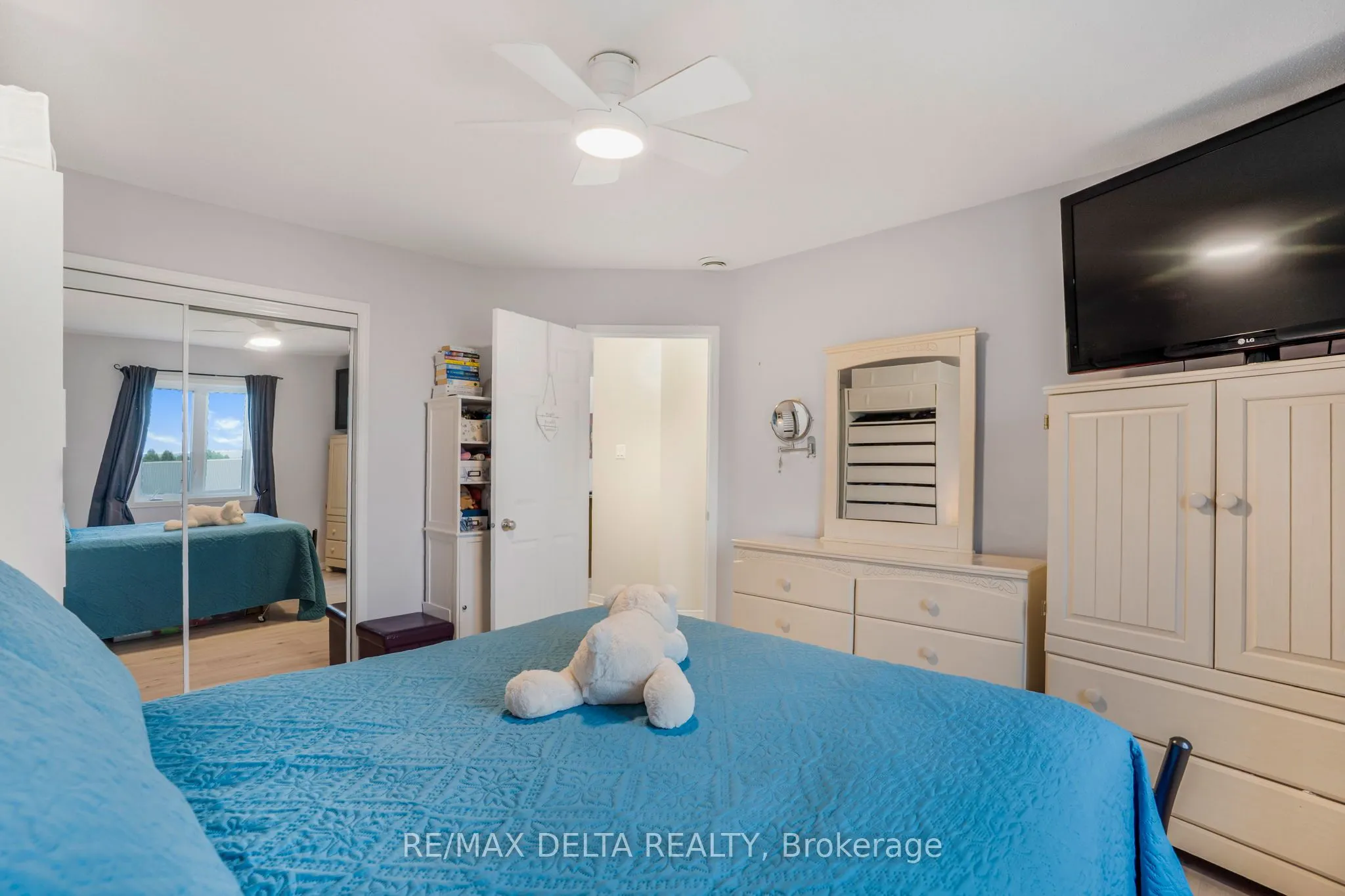 189 Eliot Street, #102