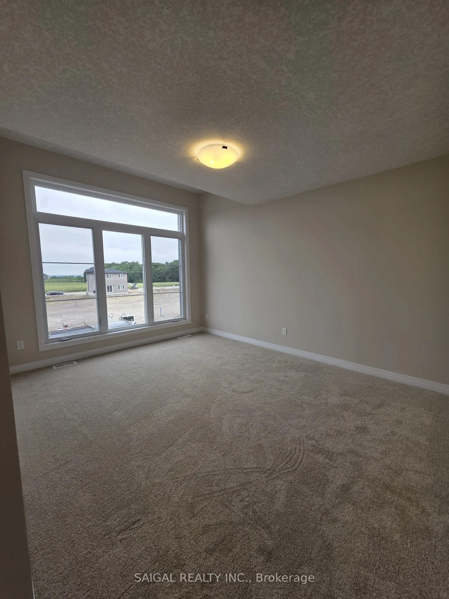 31 Rivergreen Crescent