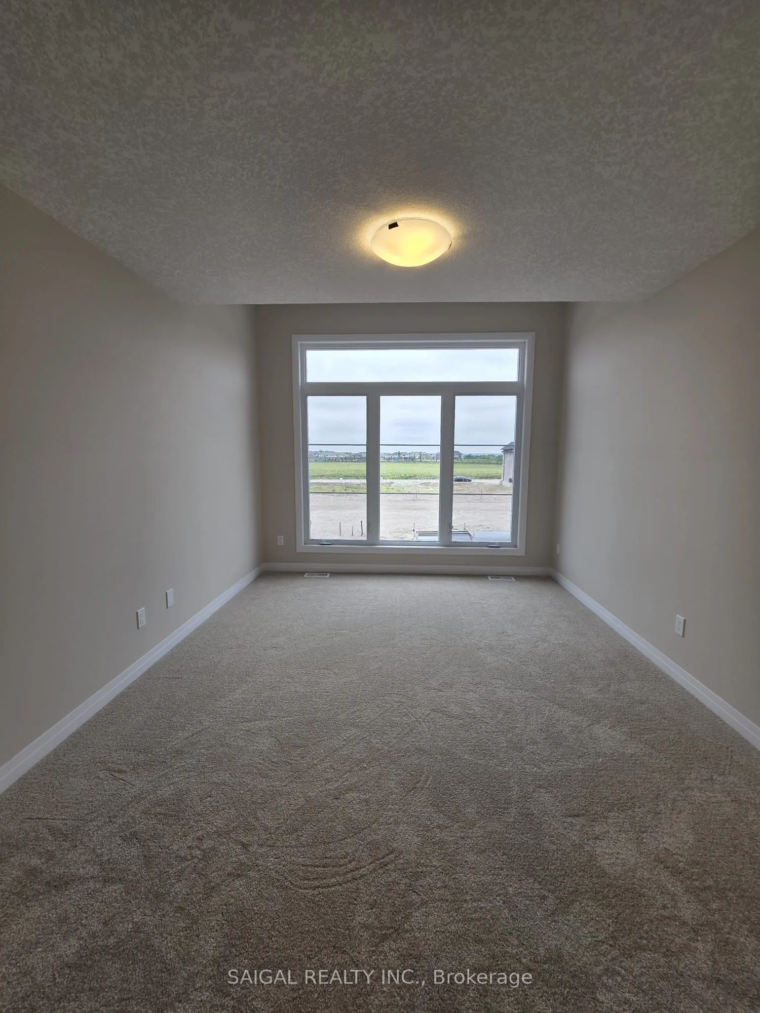 31 Rivergreen Crescent