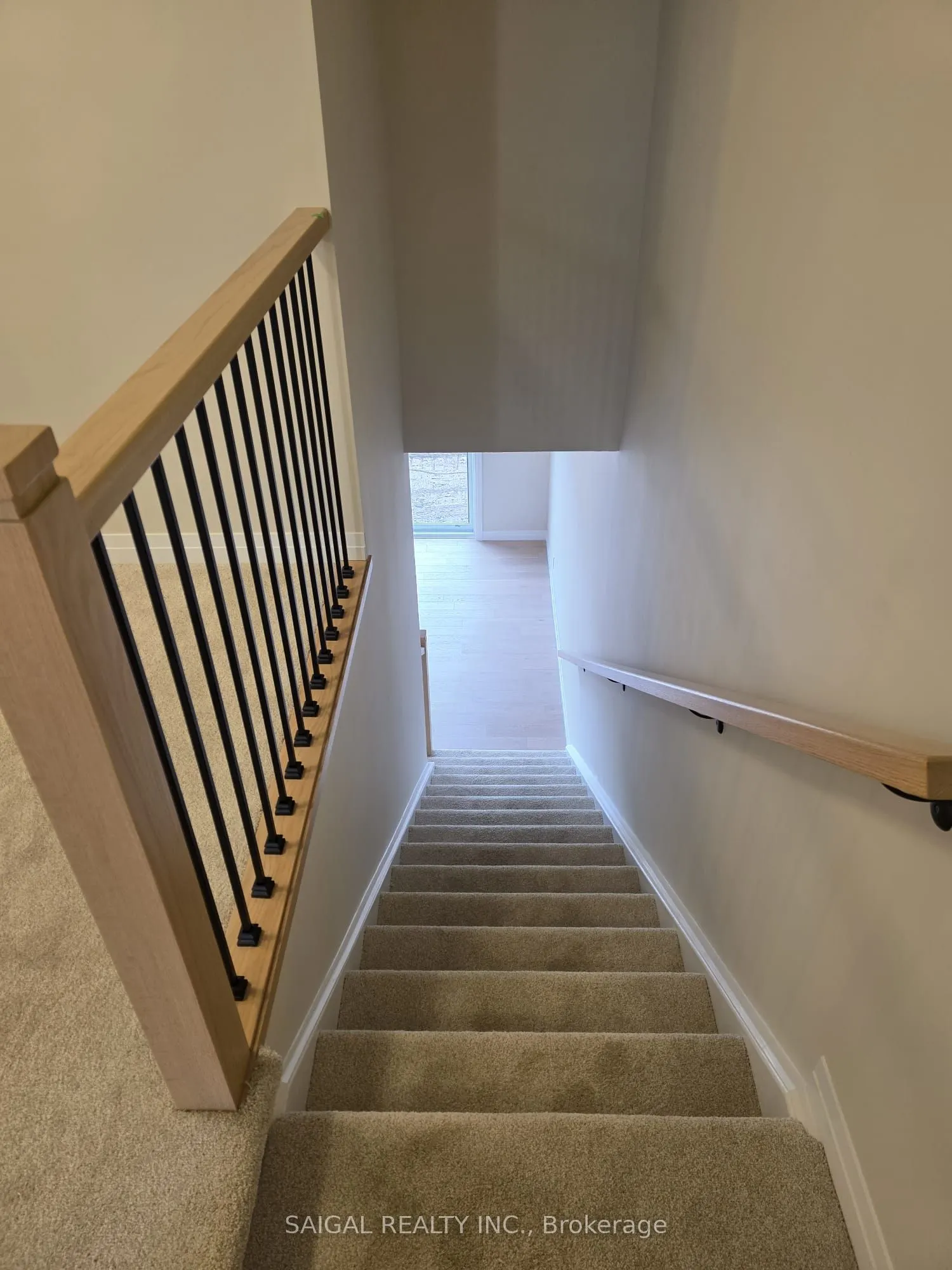 31 Rivergreen Crescent