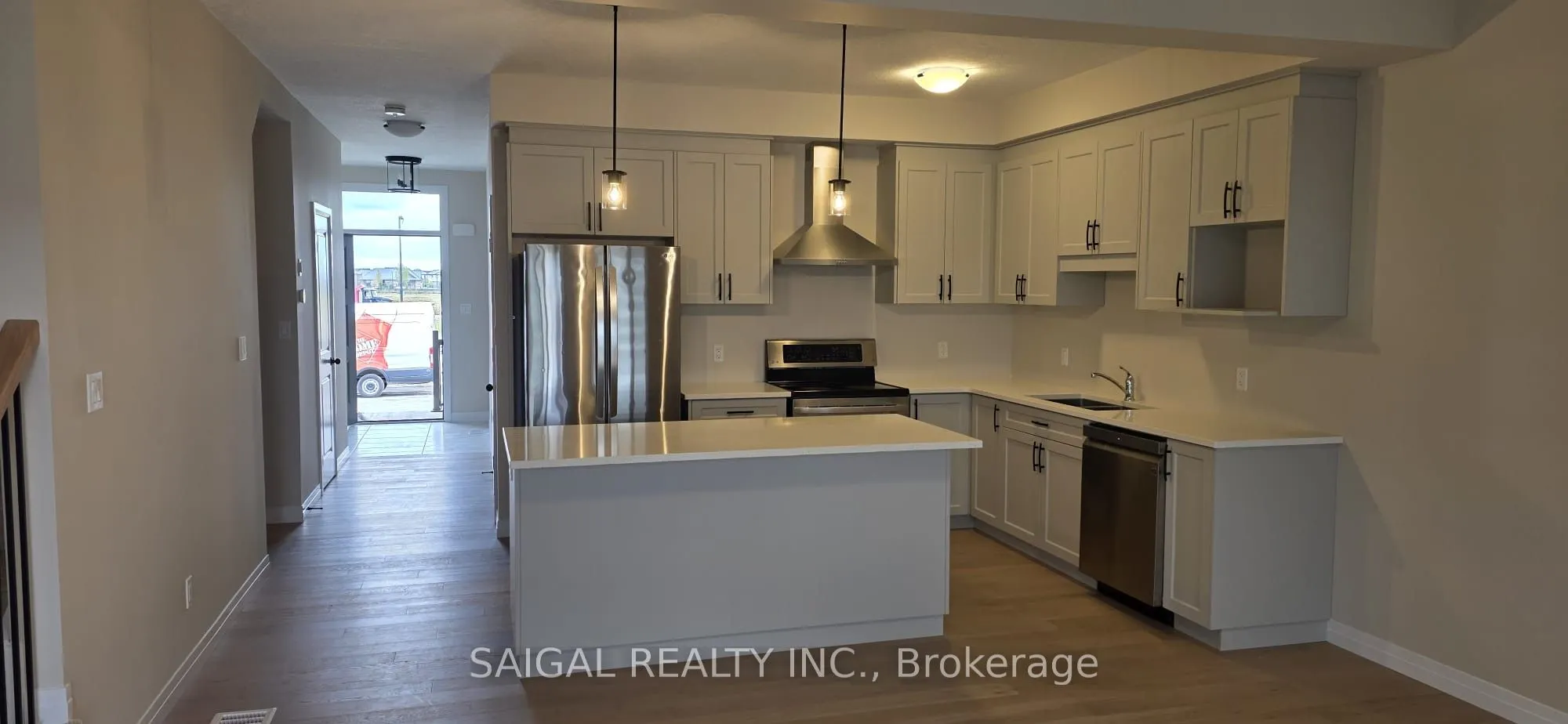 31 Rivergreen Crescent