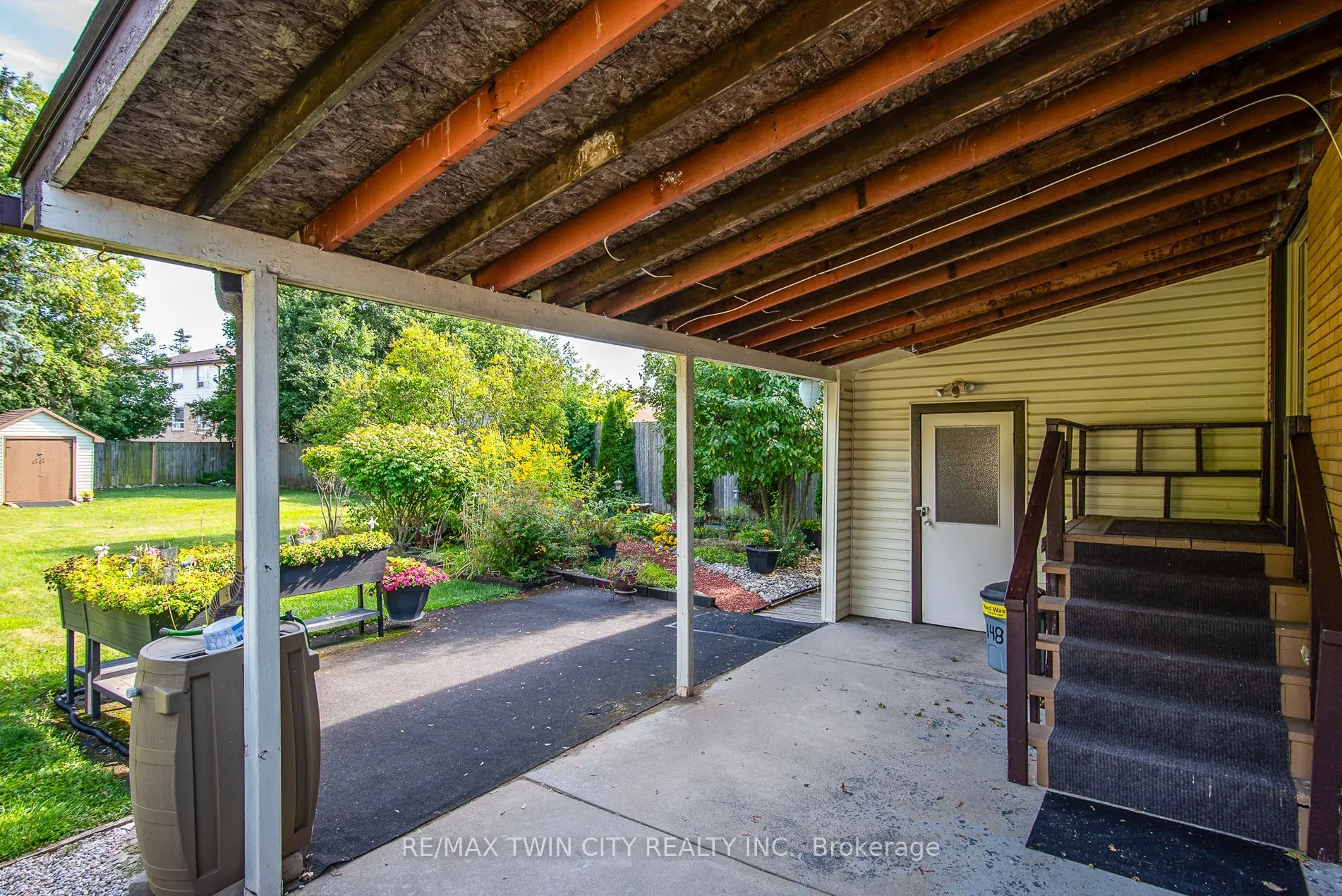 148 Siebert Avenue