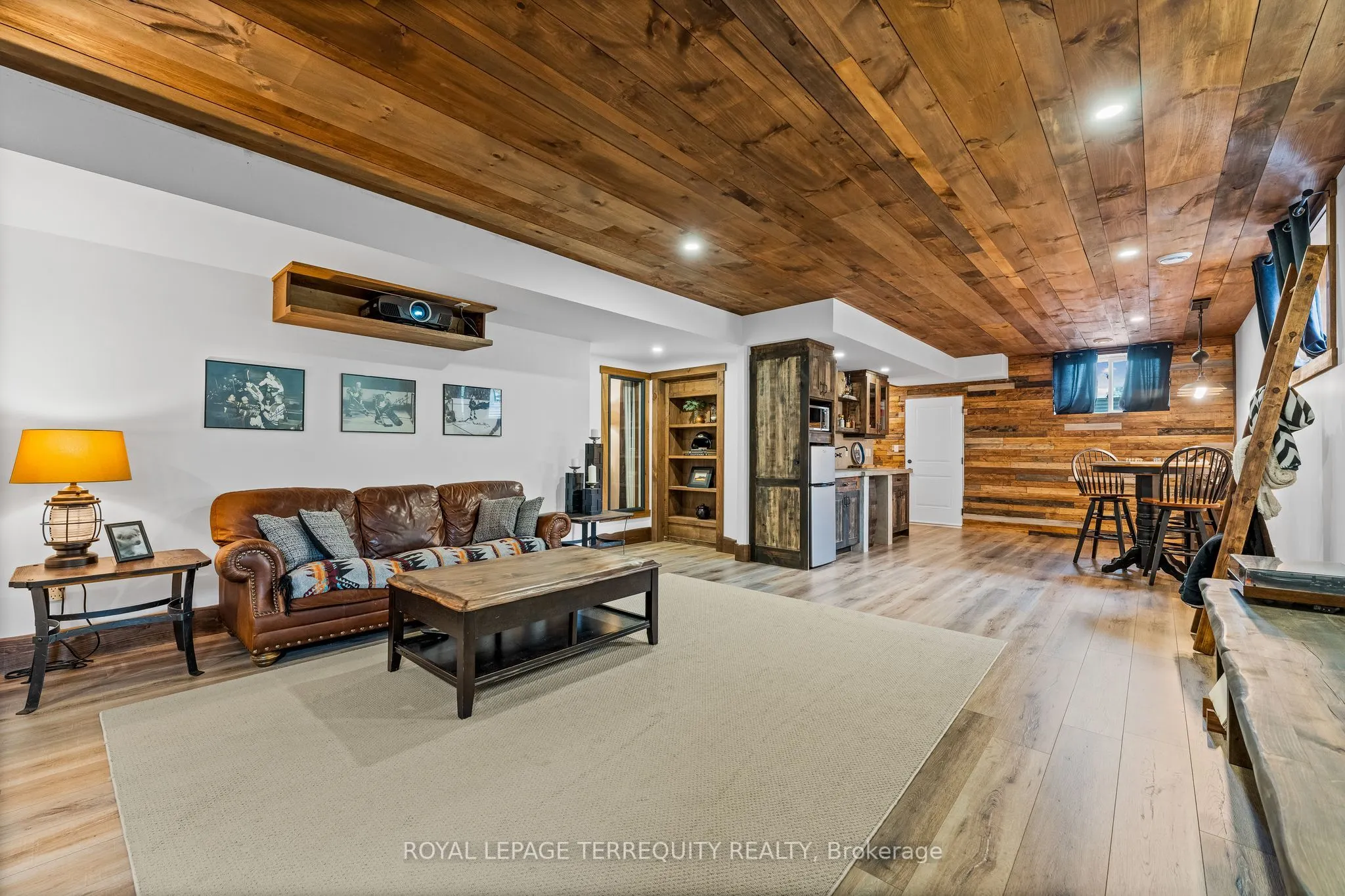 360 Concession 6 East Road