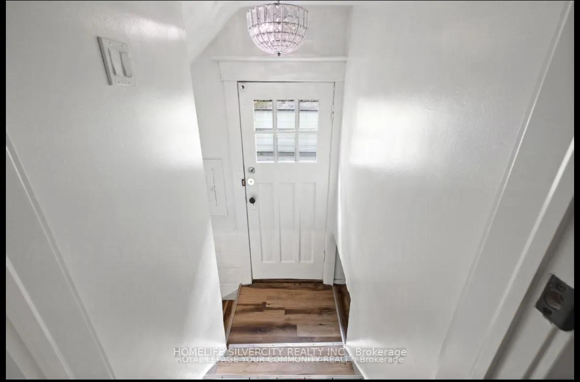 4910 Bridge Street, #1