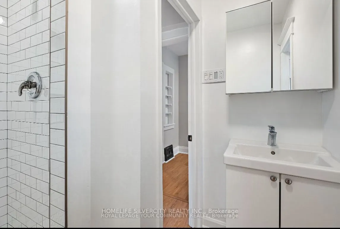 4910 Bridge Street, #1