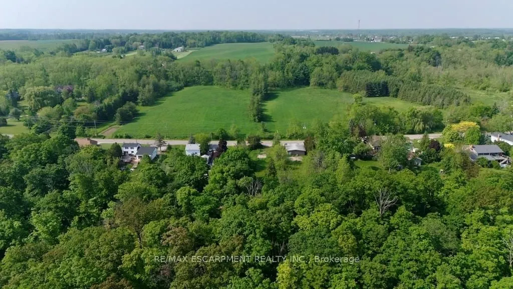 59 Ridge Road E