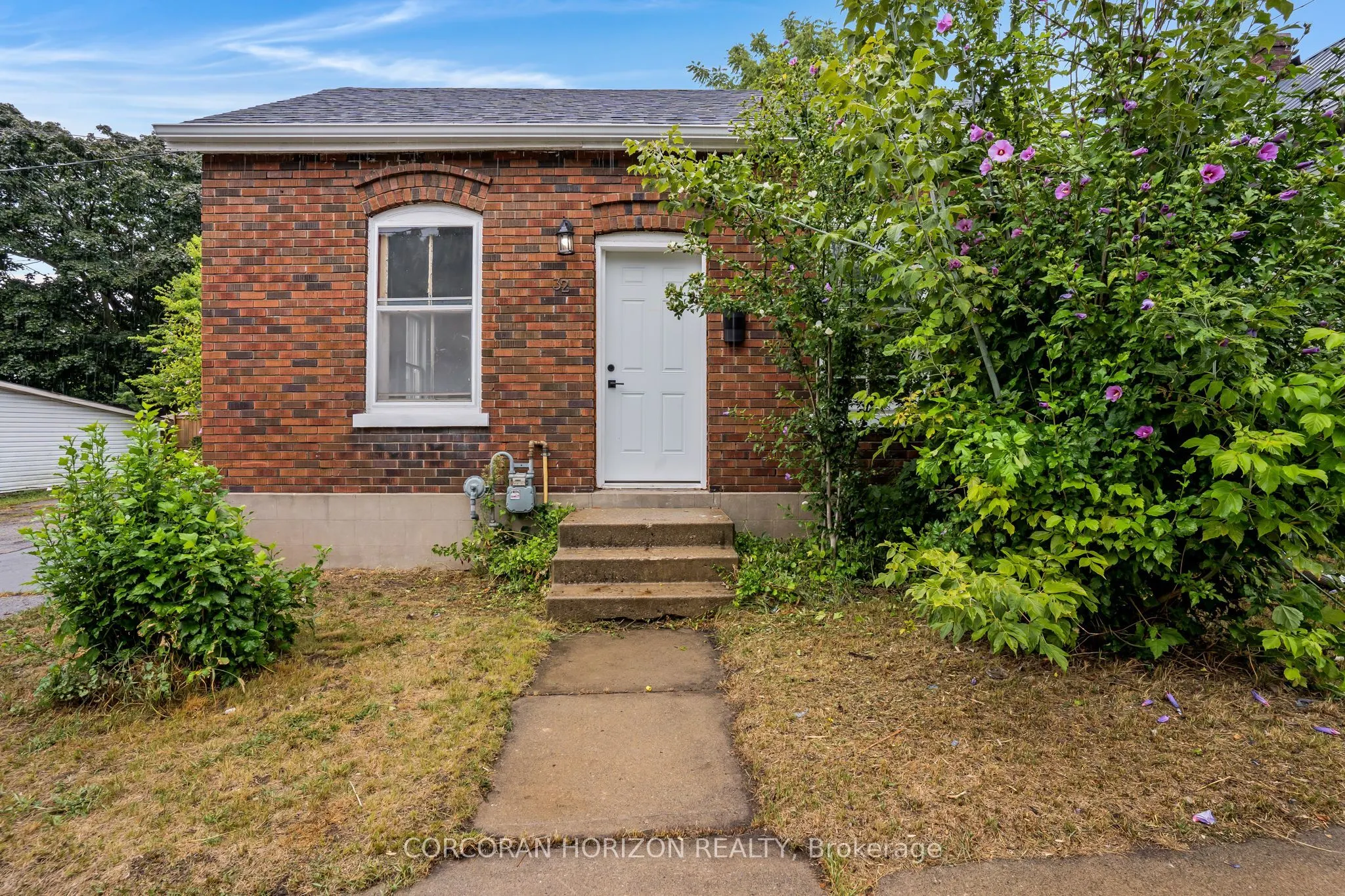 32 Niagara Street