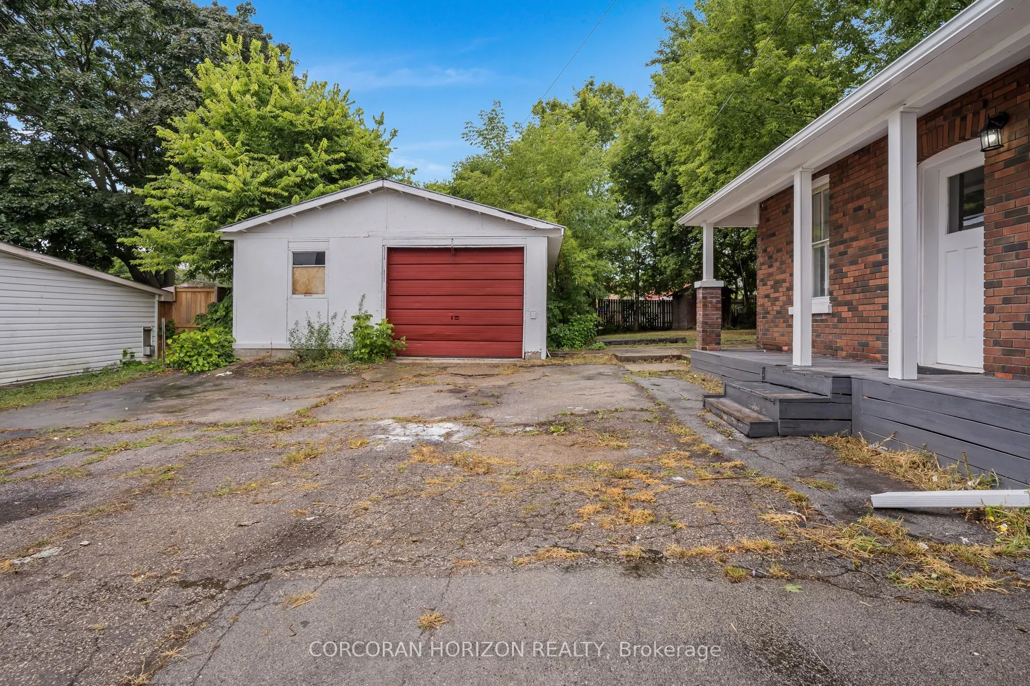 32 Niagara Street