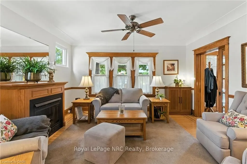 98 Kensington Avenue S