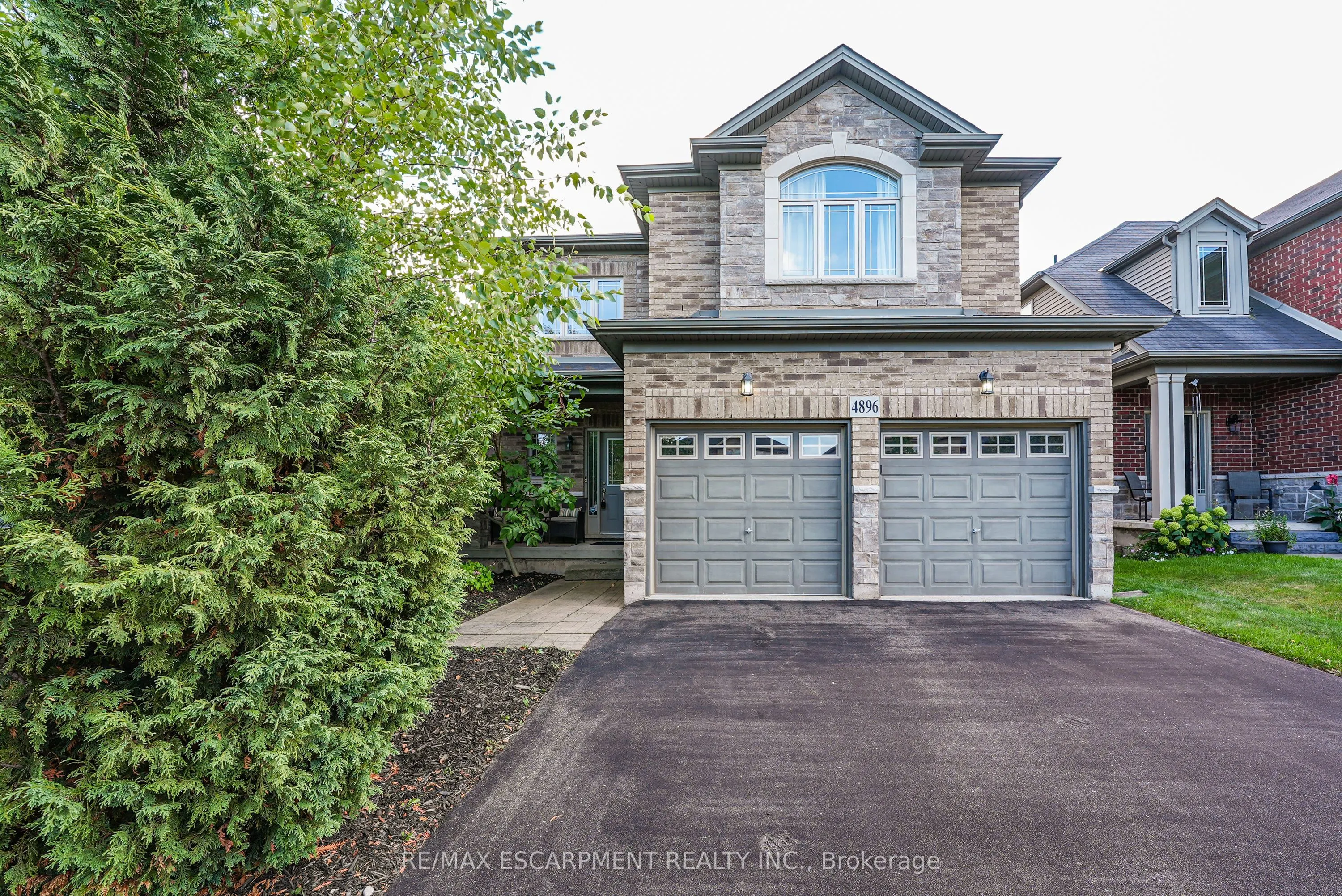 4896 Allan Court