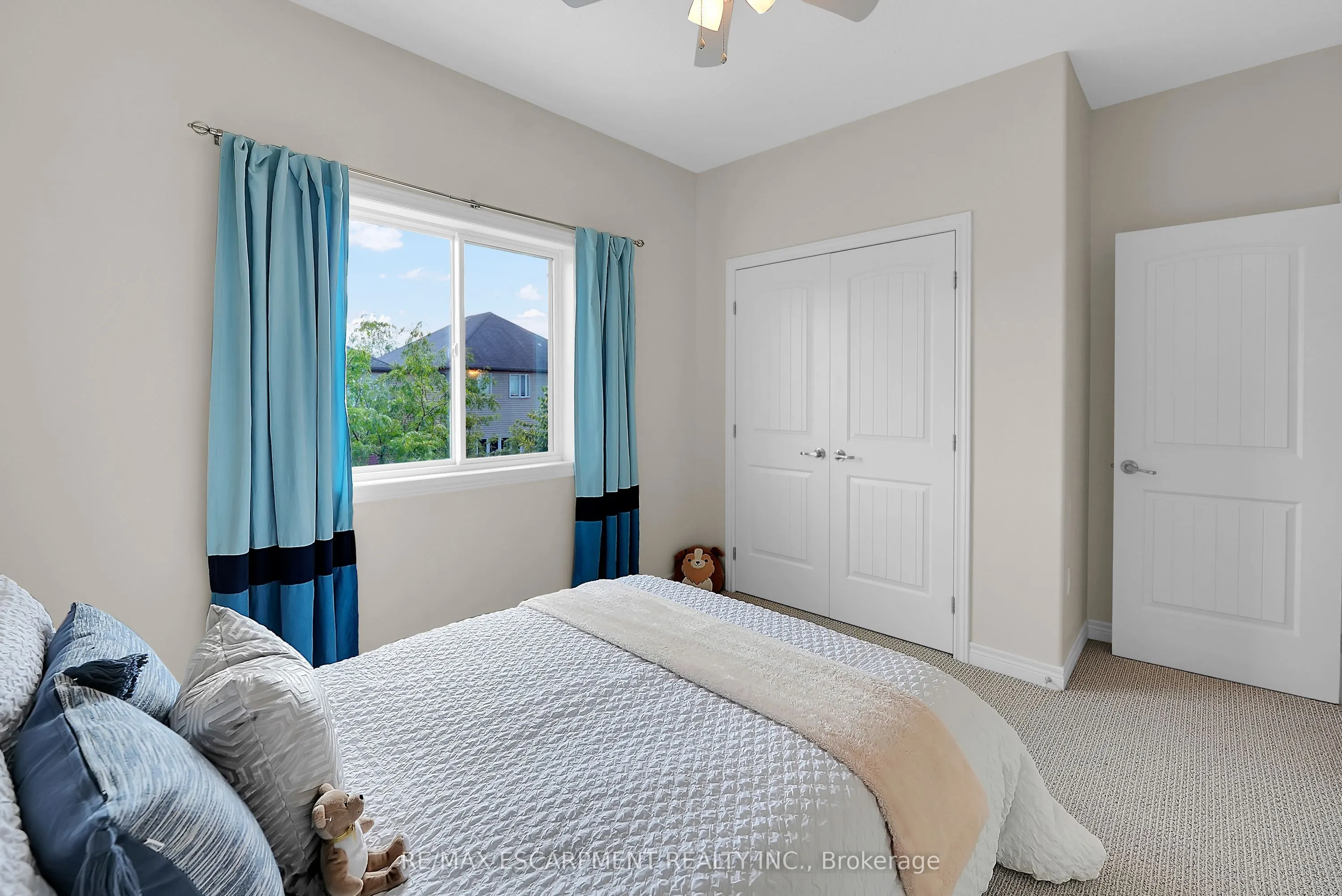 4896 Allan Court