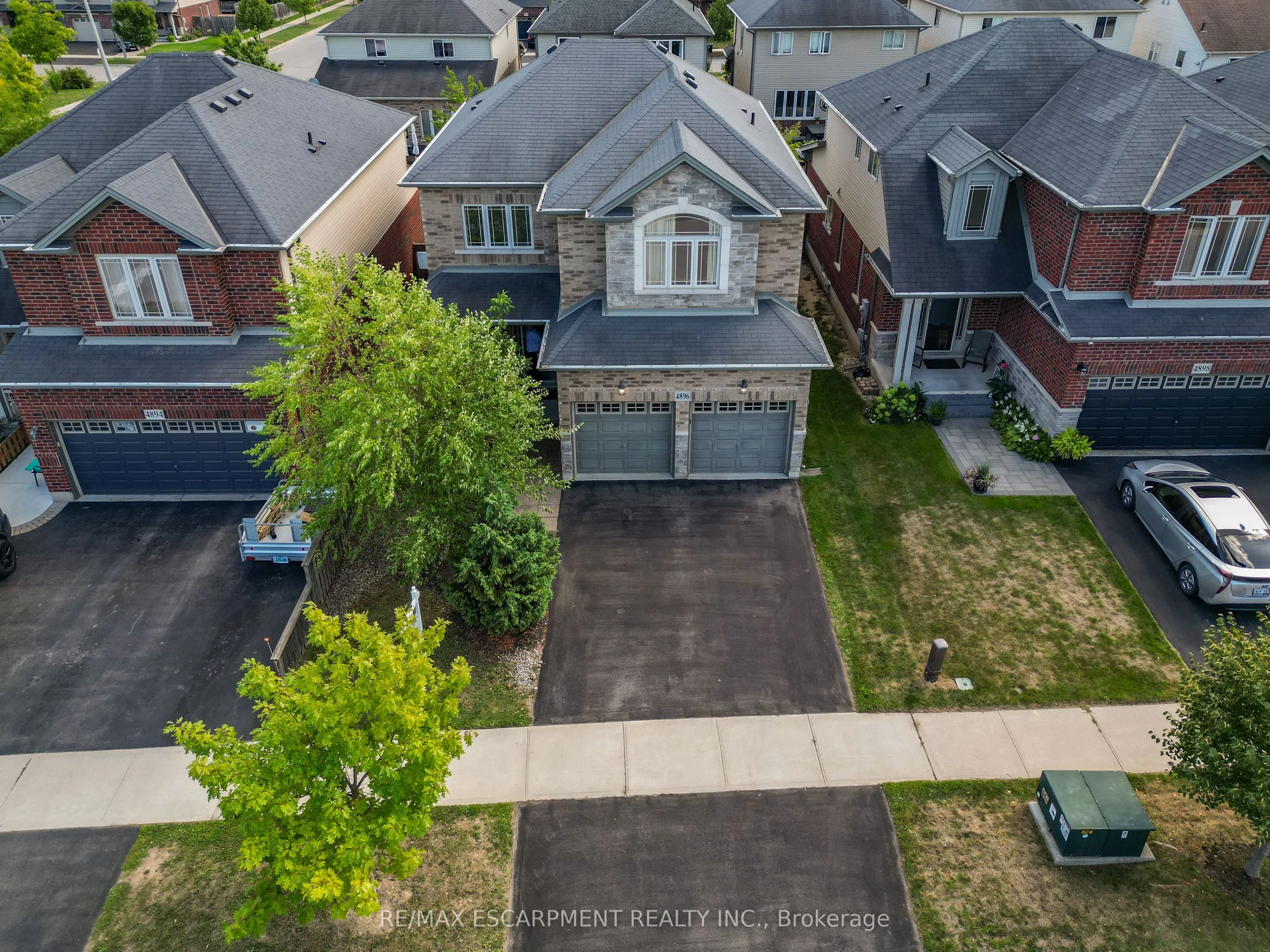 4896 Allan Court